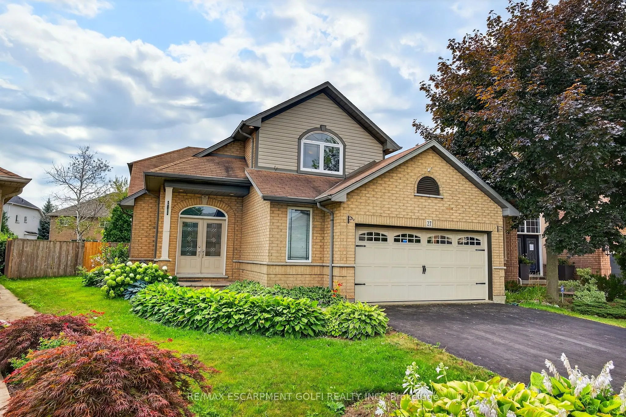 27 Surrey Drive