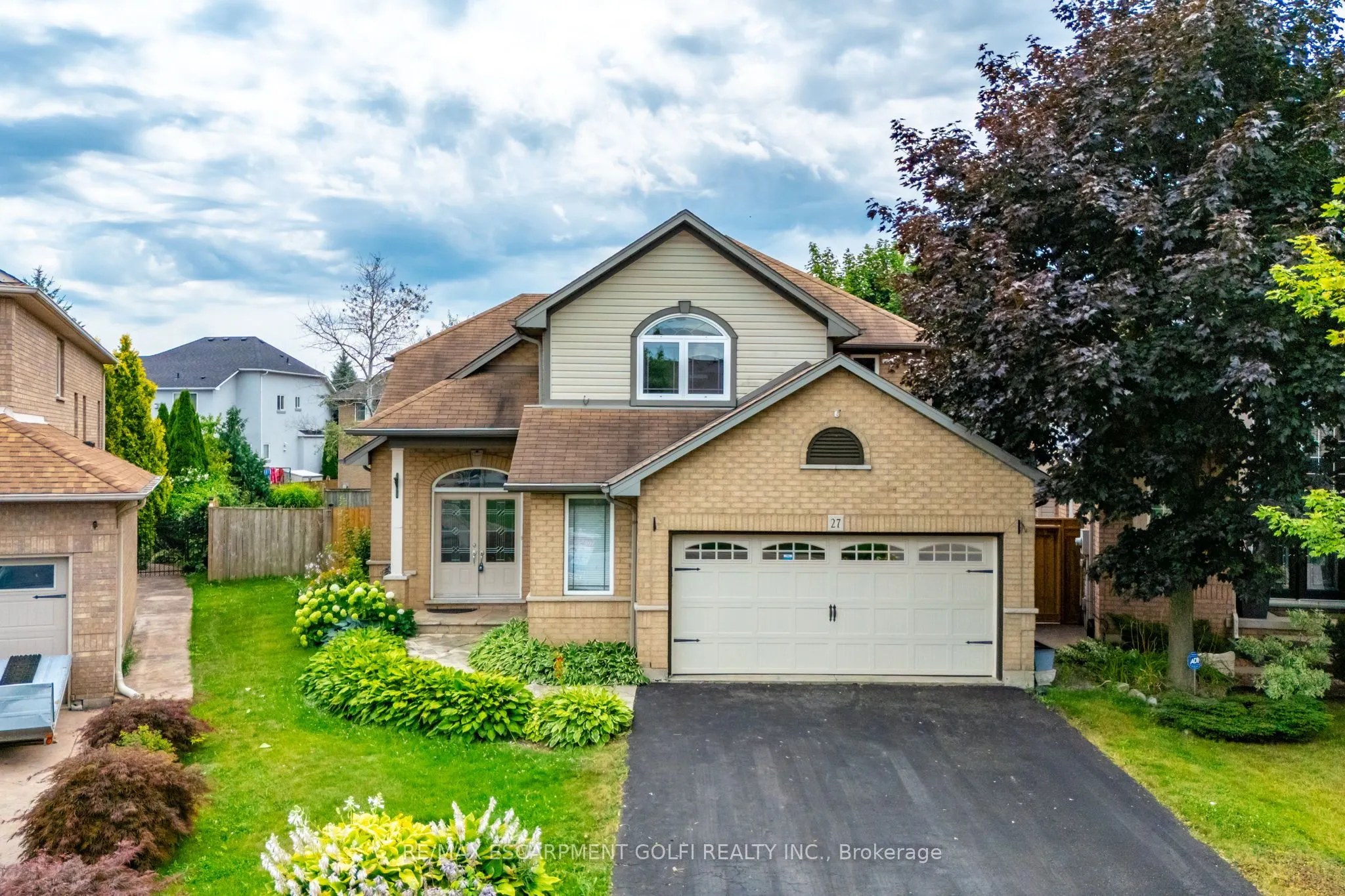 27 Surrey Drive
