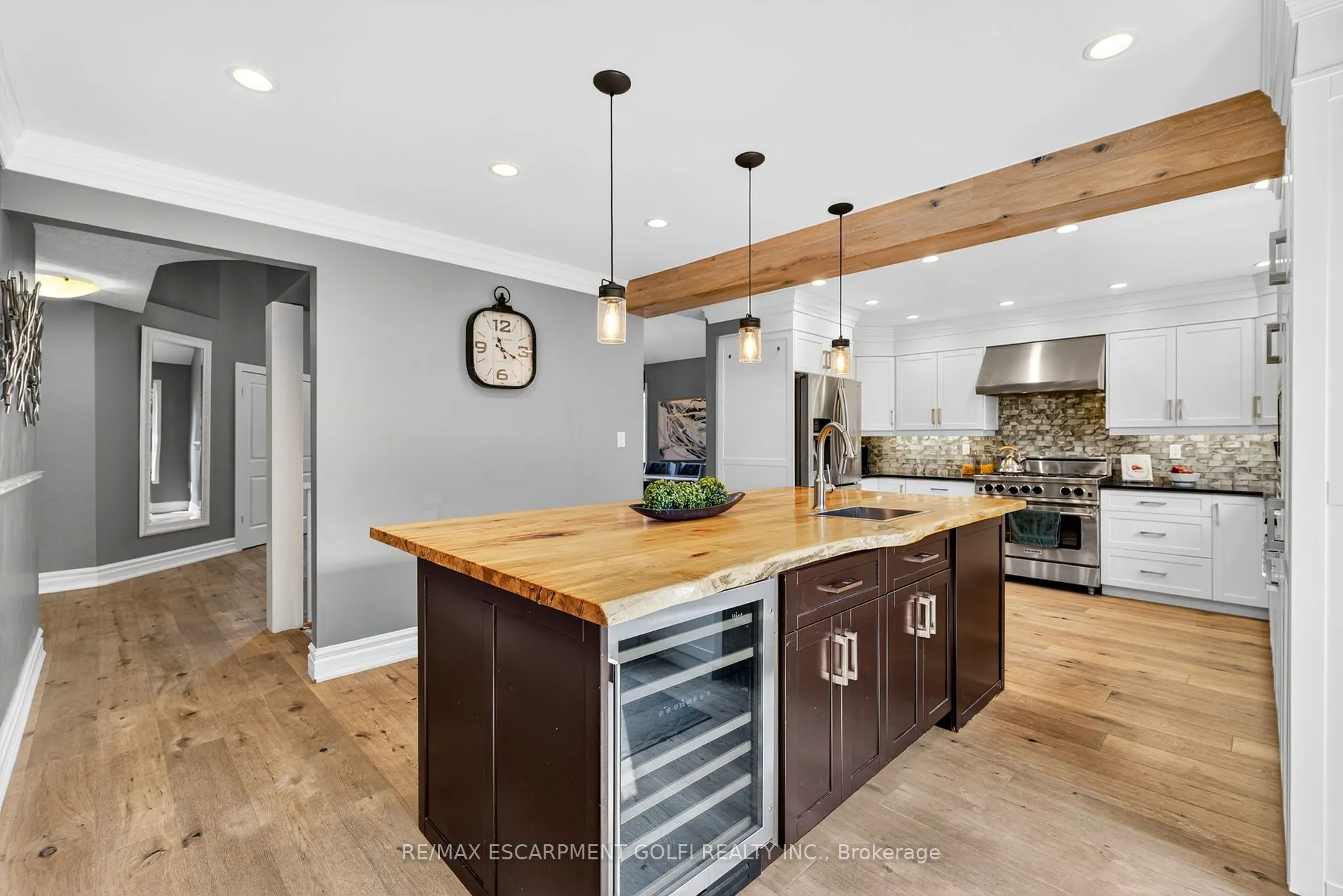 27 Surrey Drive