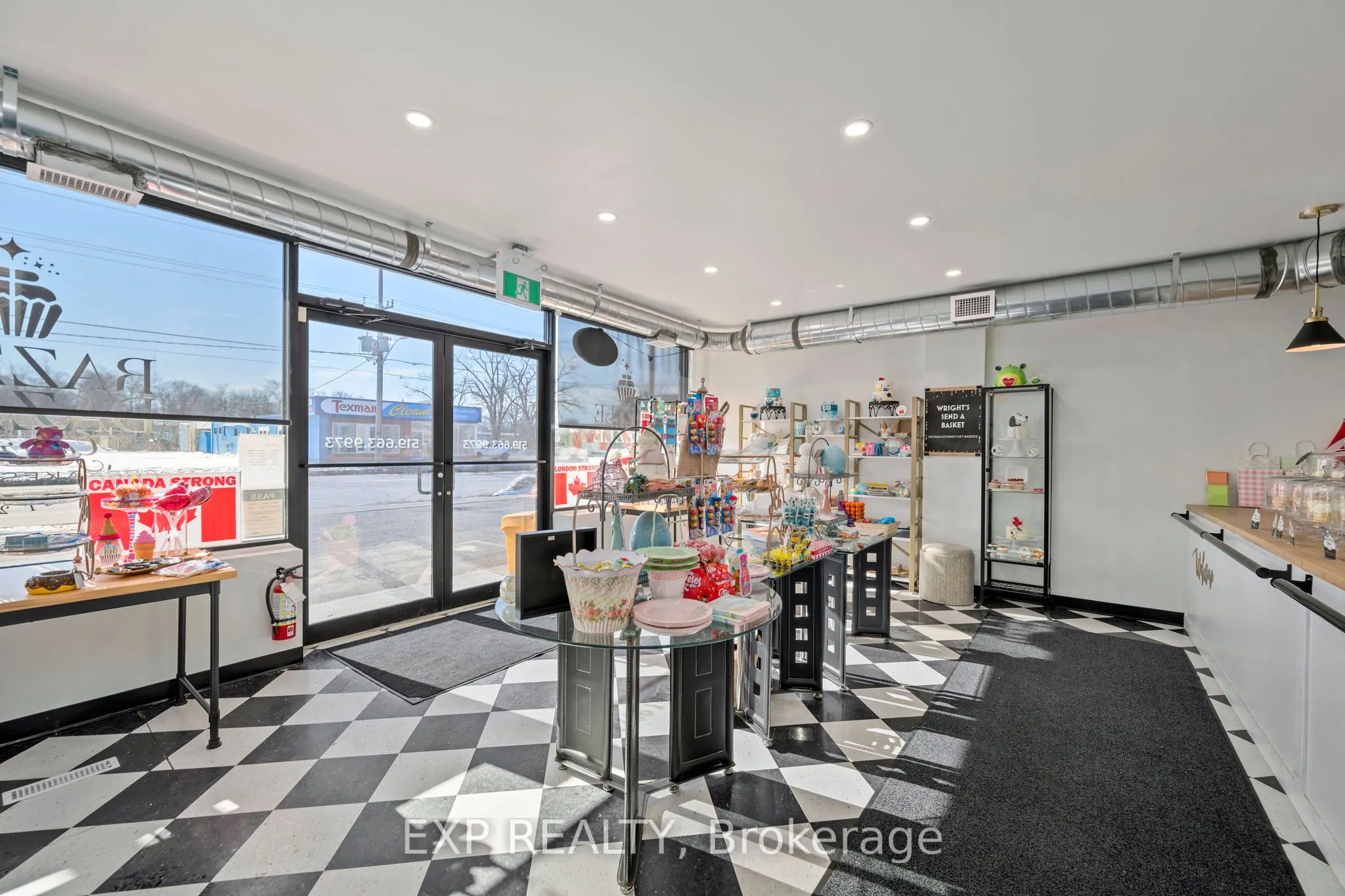 319 Springbank Drive