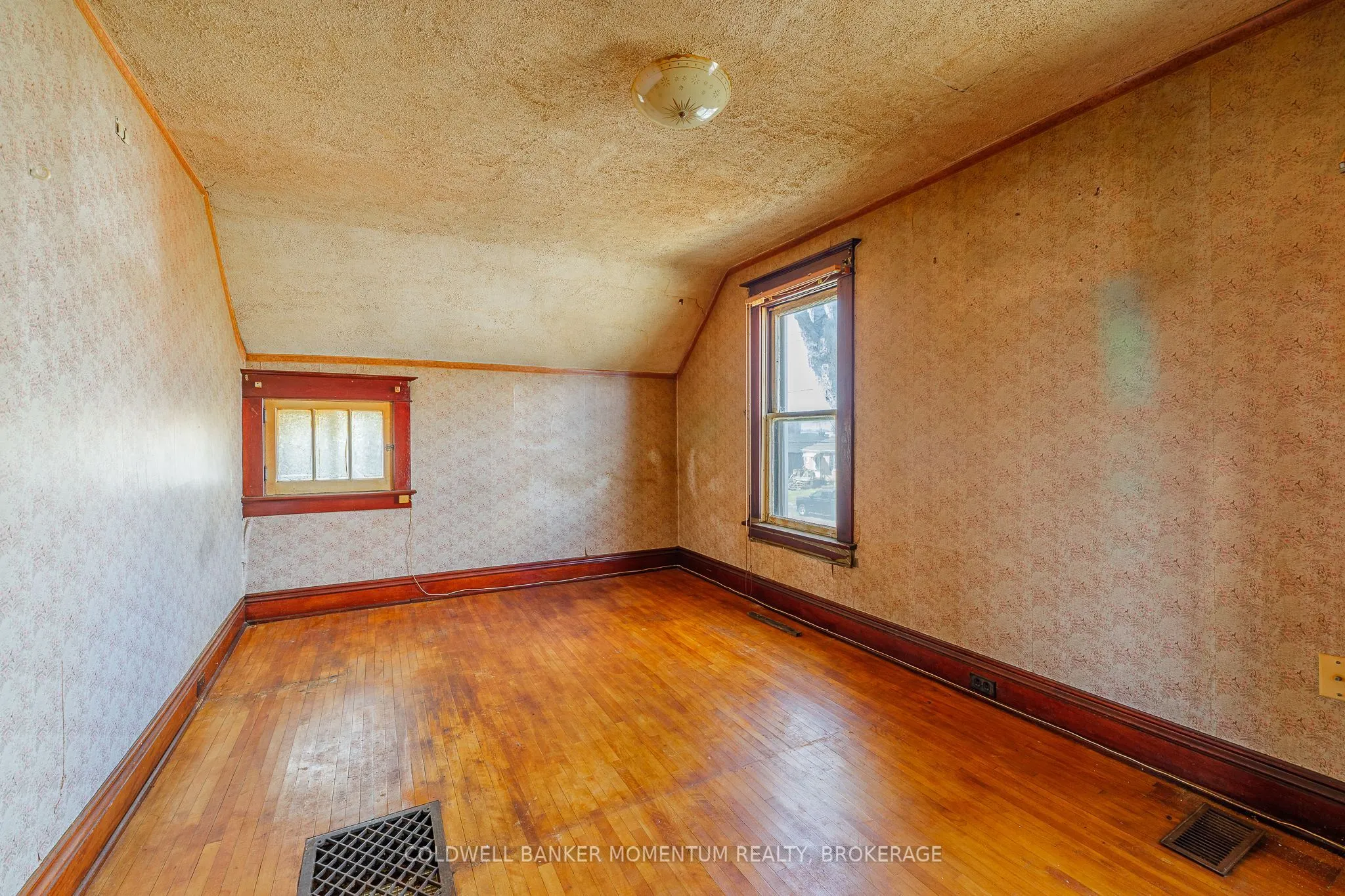 263 Humboldt Parkway