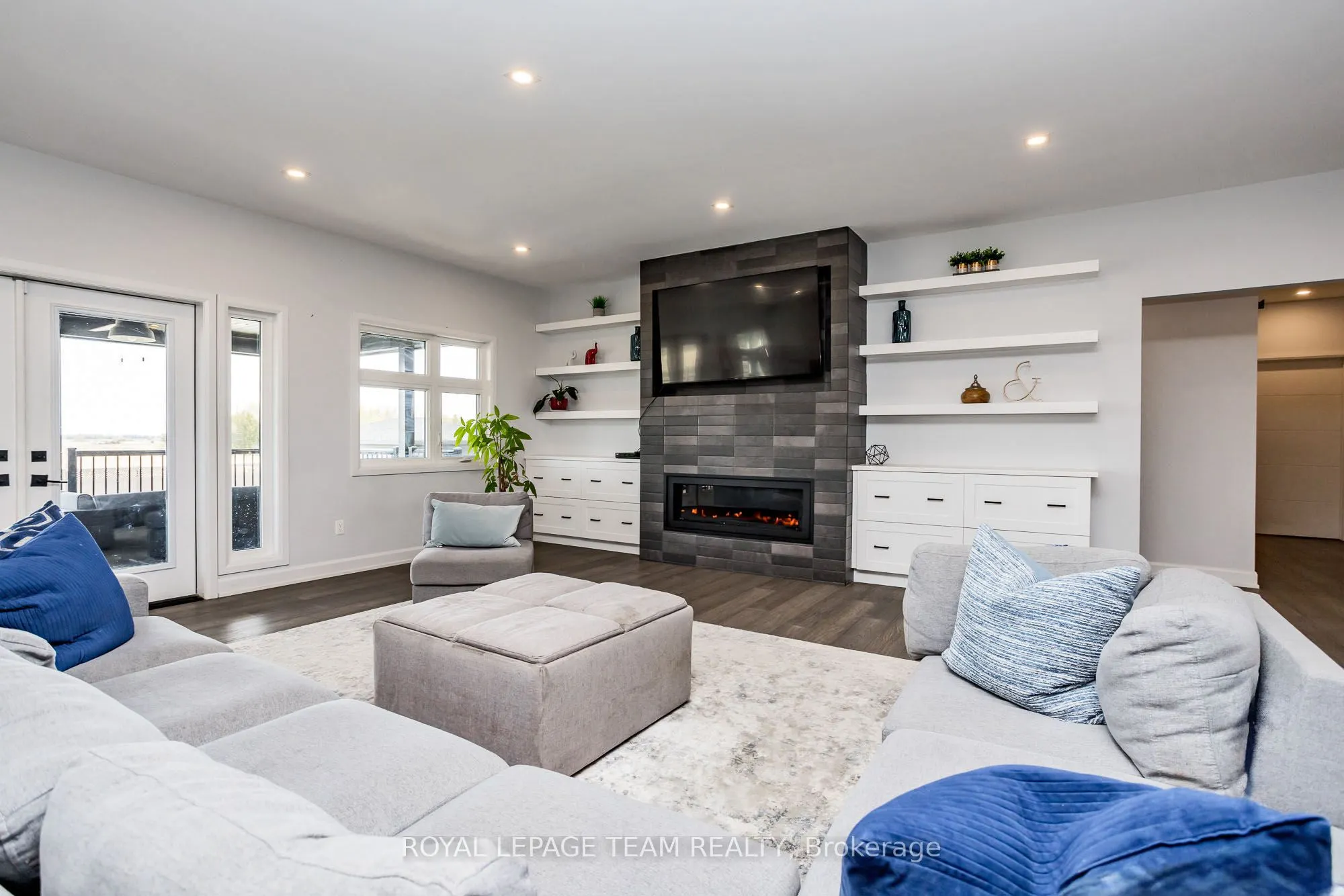 5758 Fernbank Road
