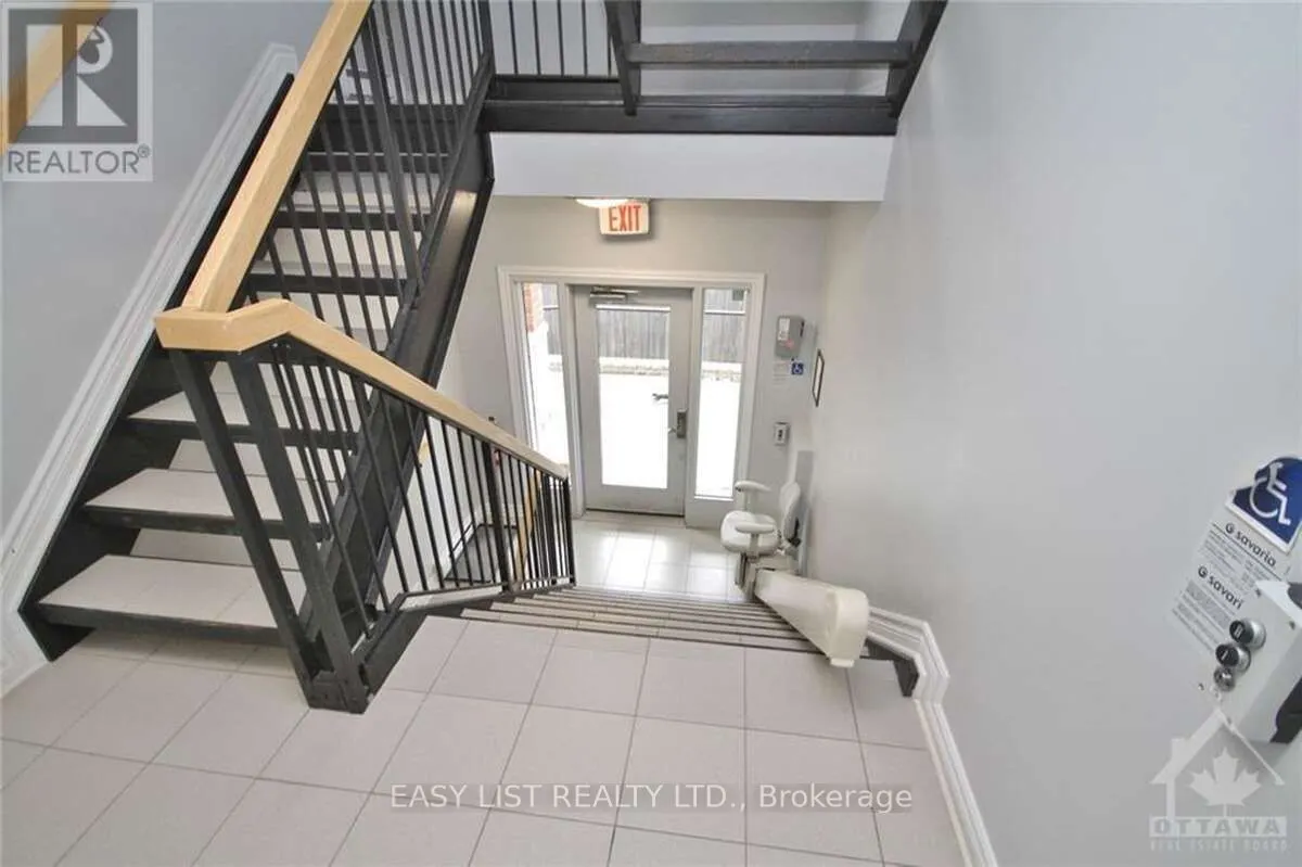 500 Stonefield Private, #4