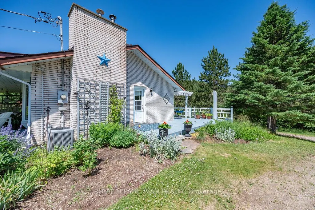 11462 Opeongo Road