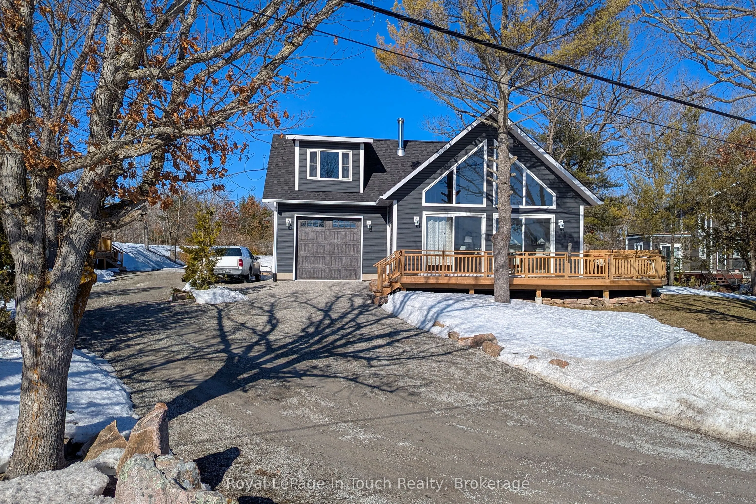 26 Macey Bay Road