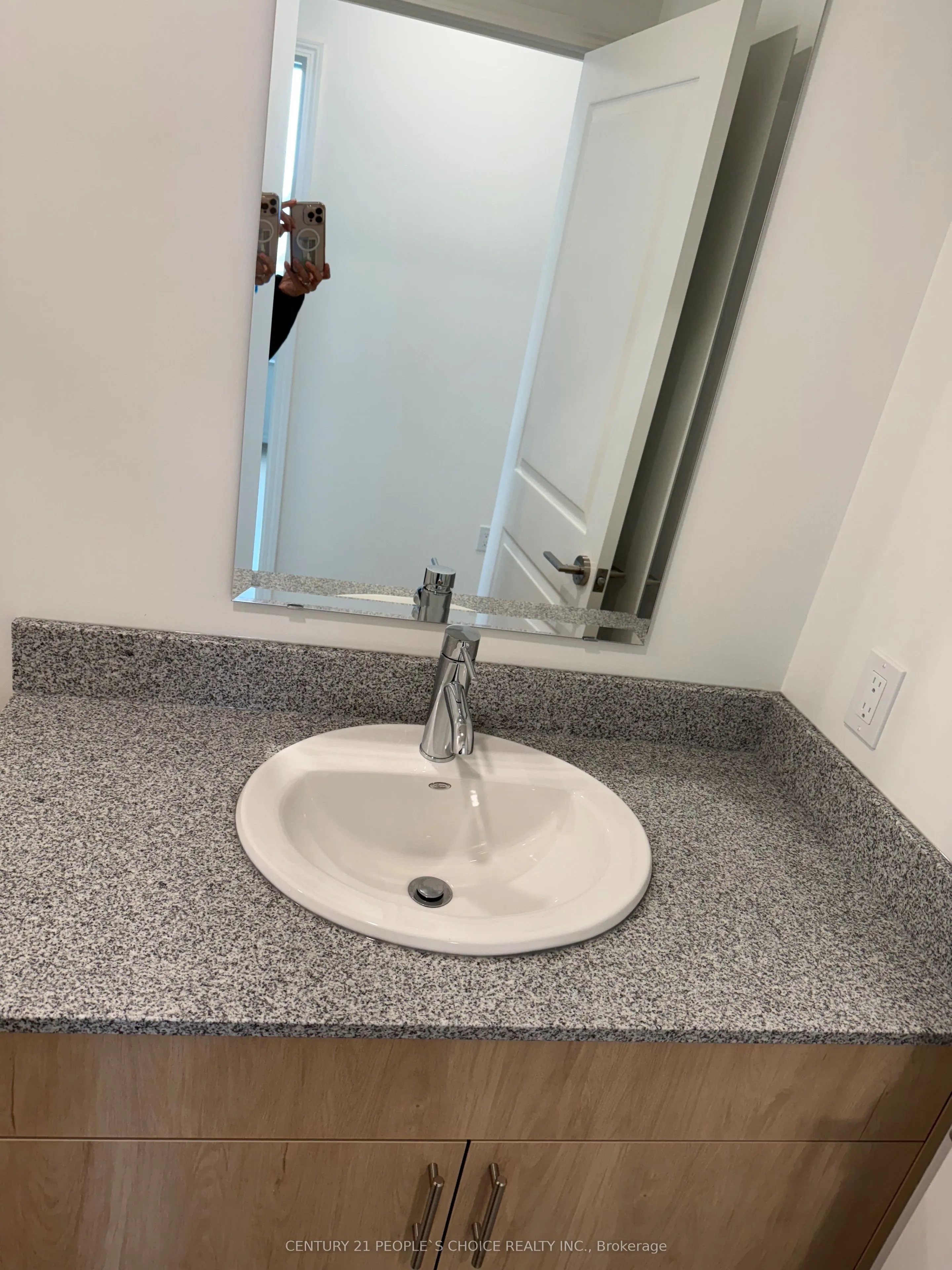 191 Elmira rd south Road, #103 C