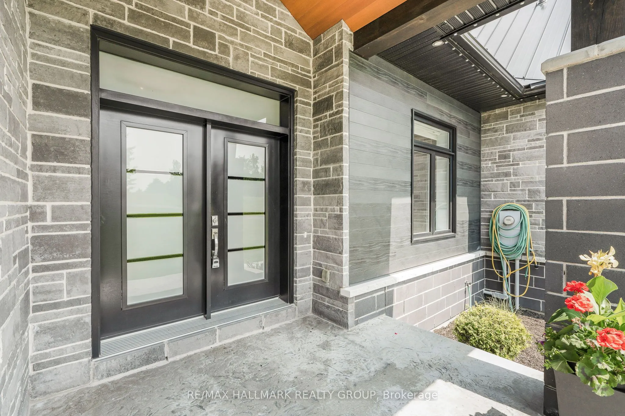3795 CONCESSION 1 Street