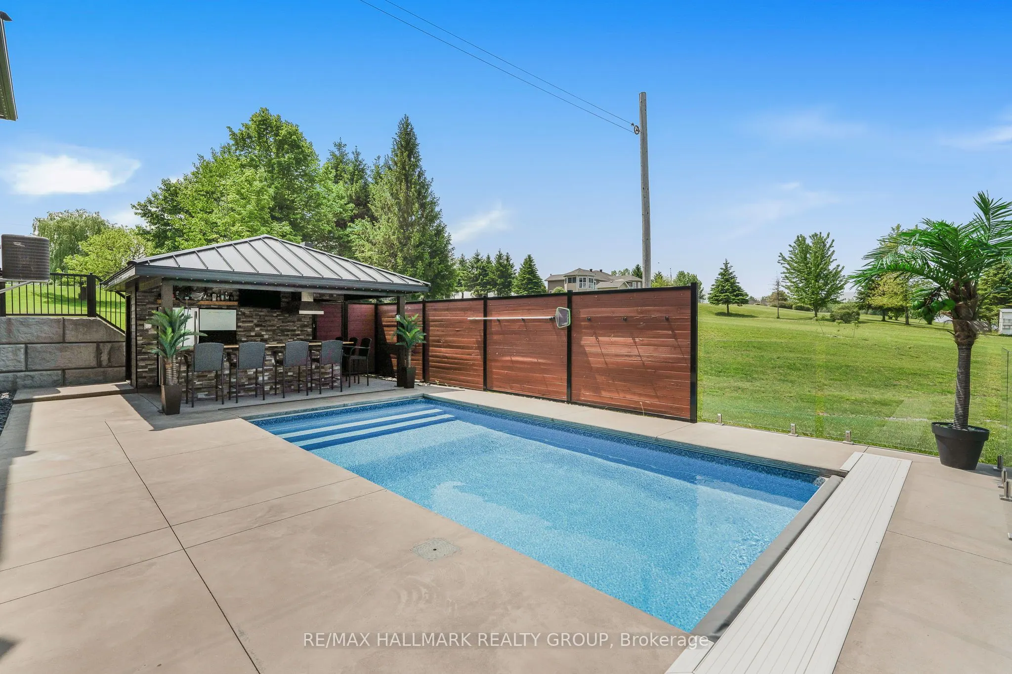 3795 CONCESSION 1 Street