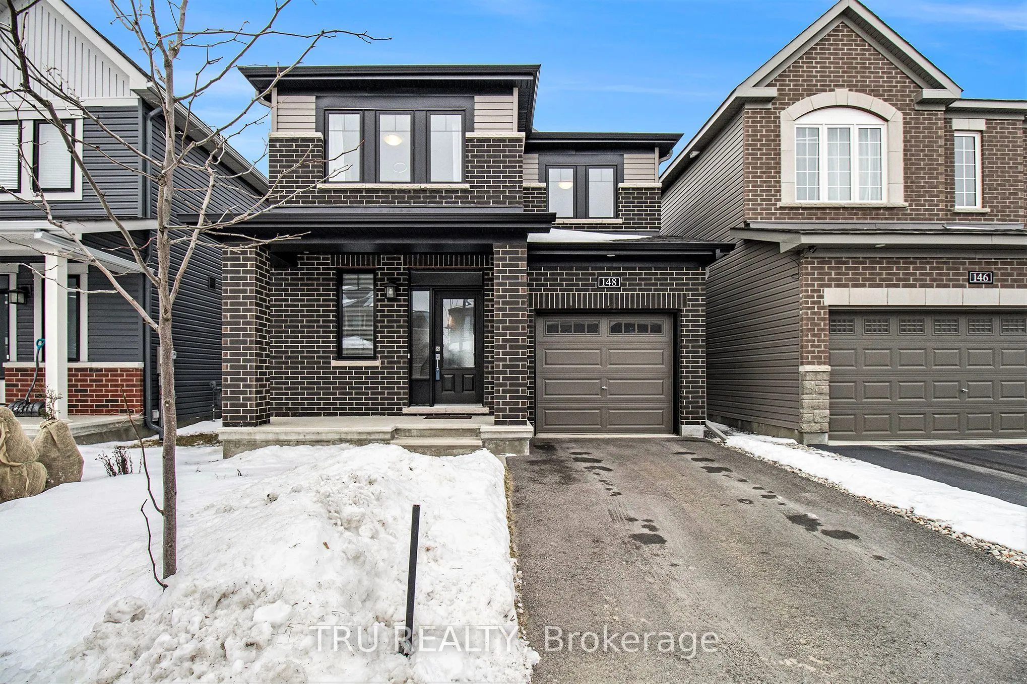 148 ROBIN EASEY Avenue