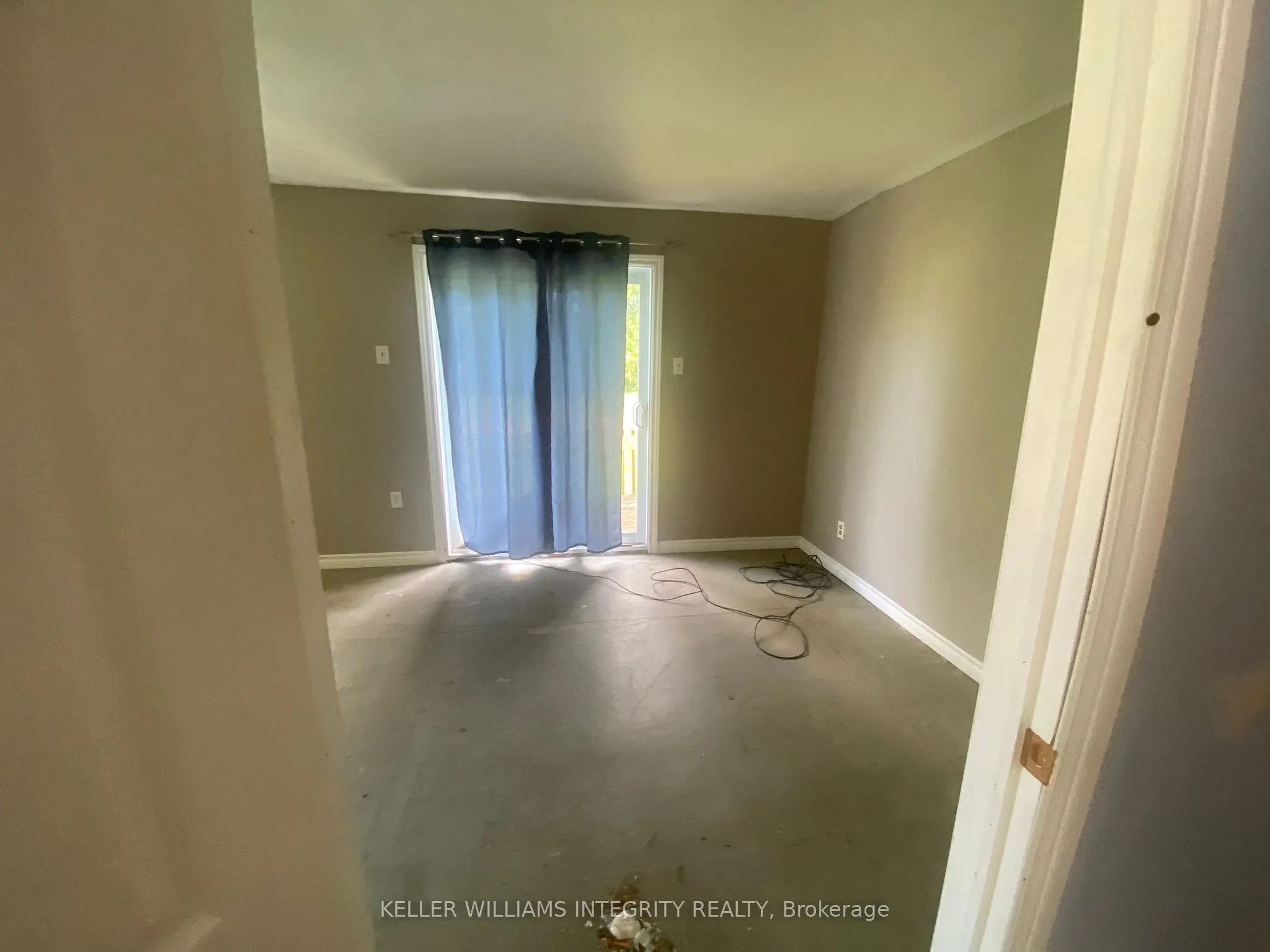 2415 DU LAC Road