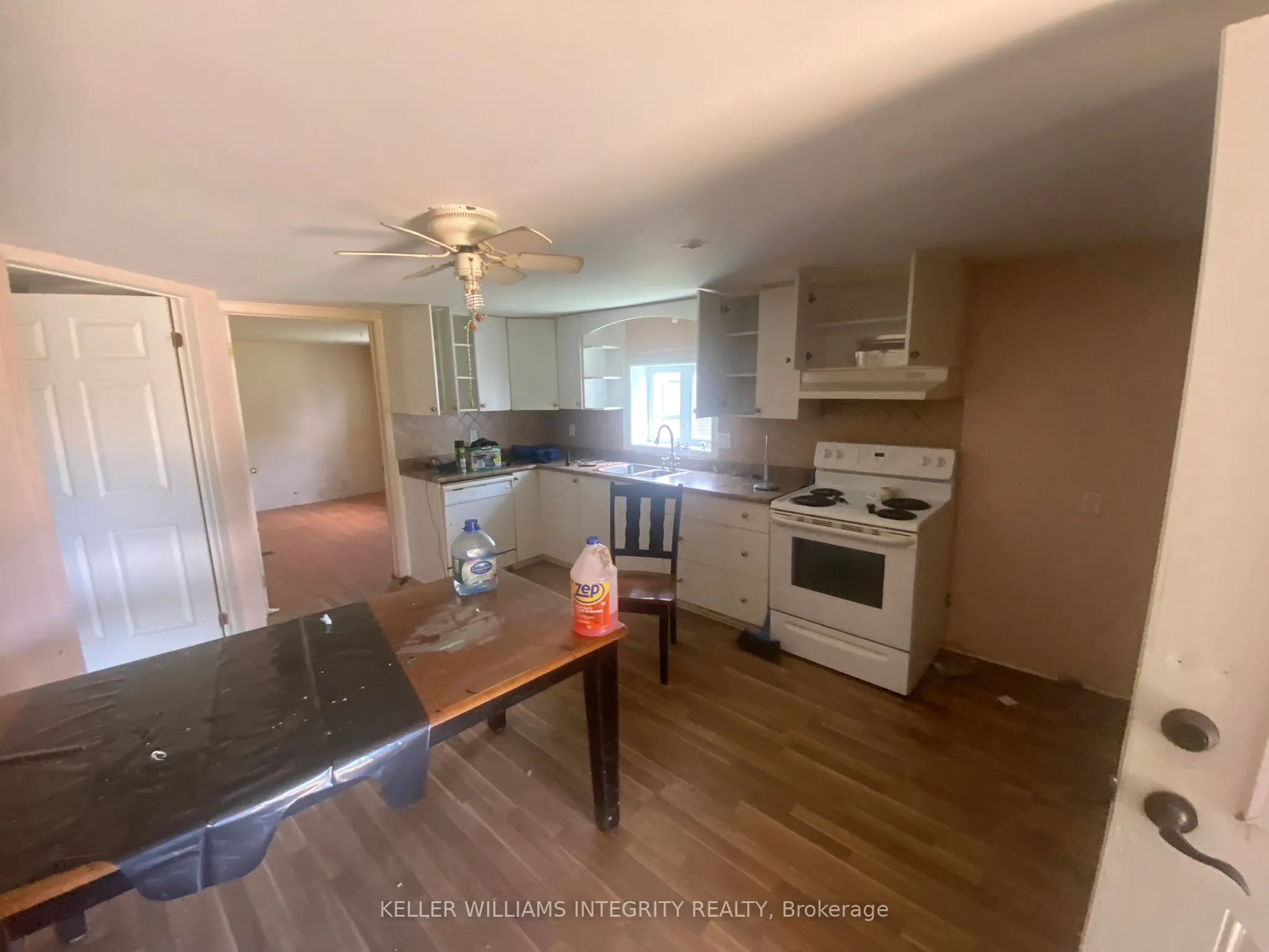 2415 DU LAC Road