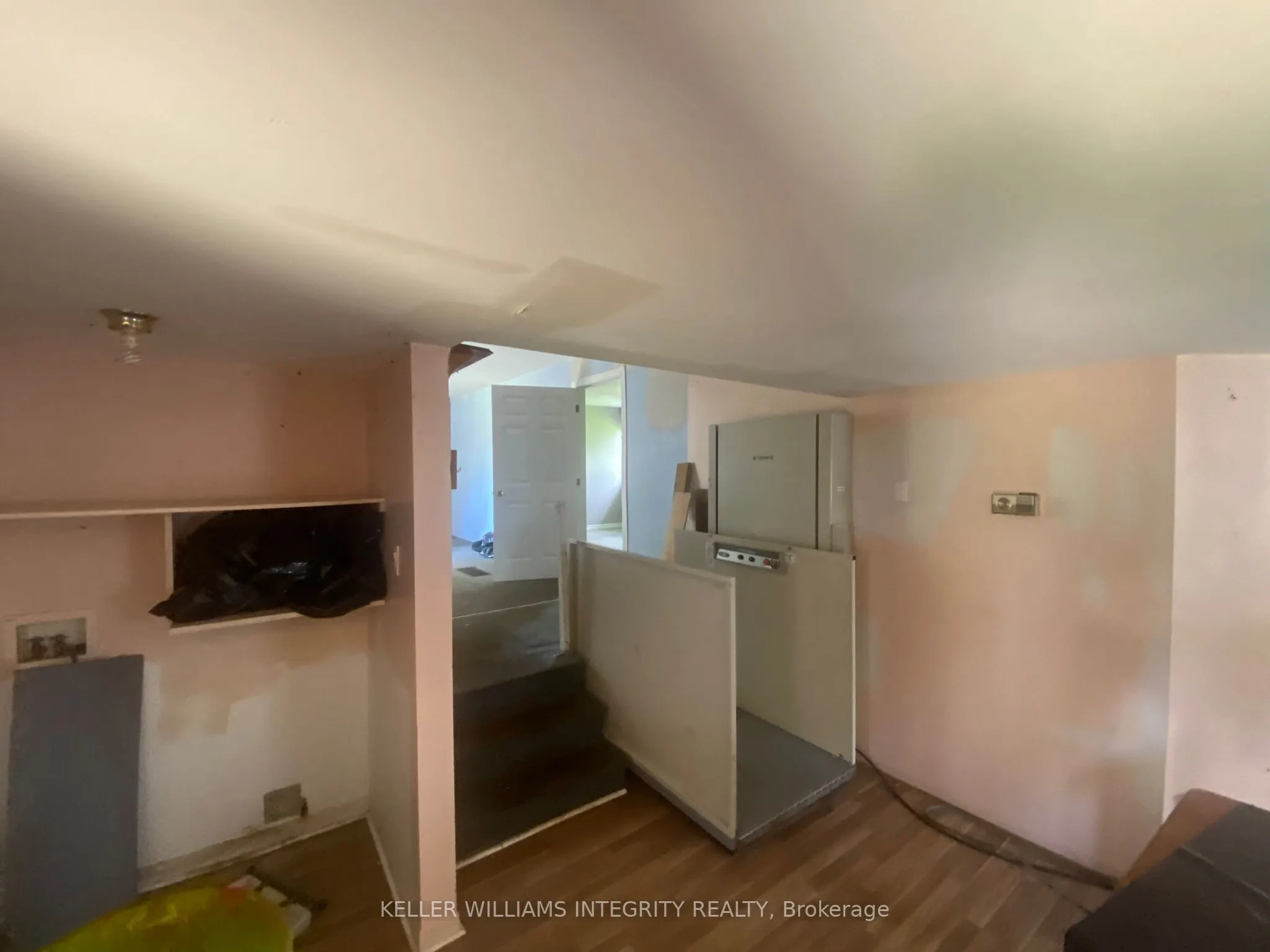 2415 DU LAC Road