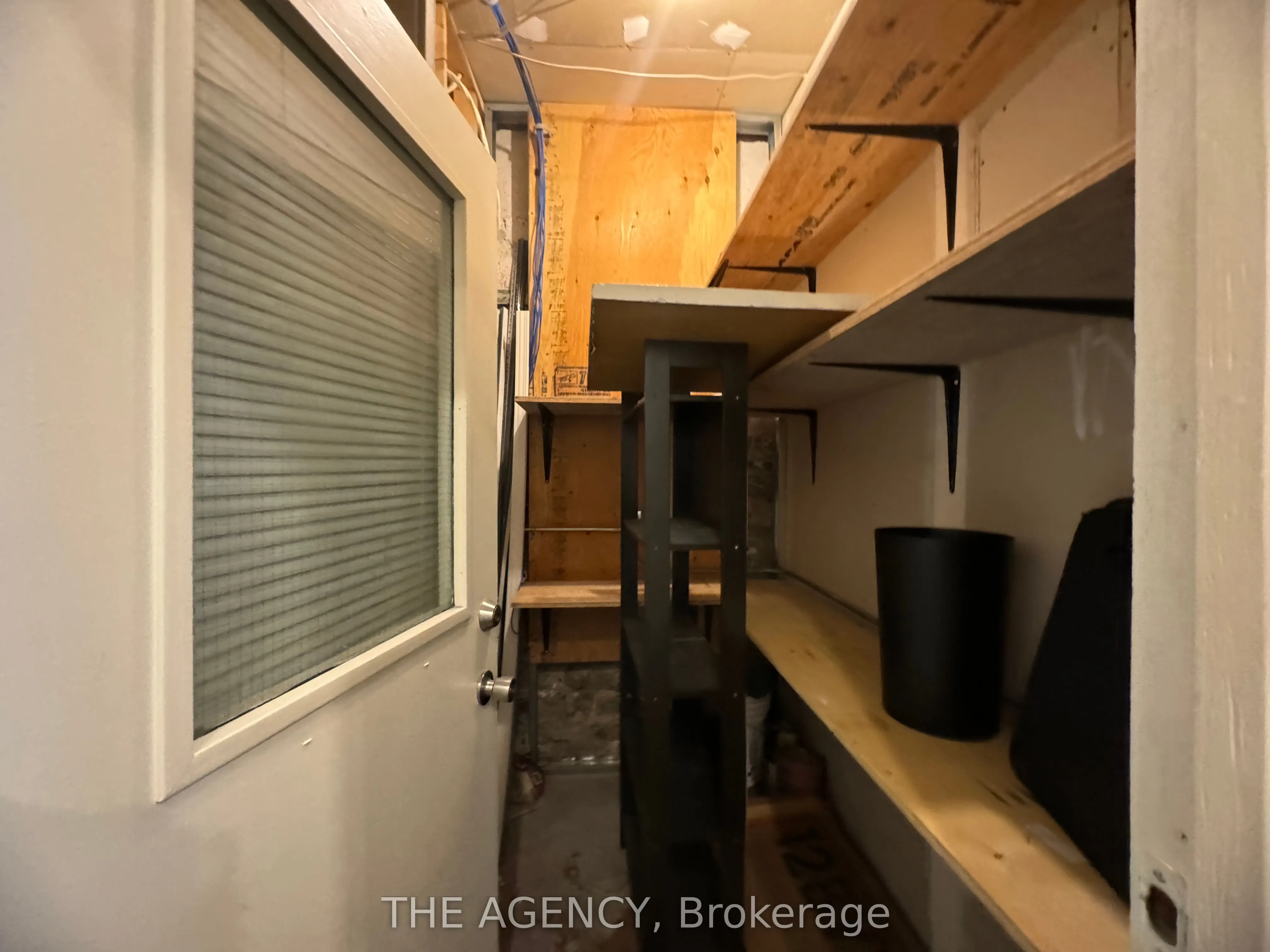 139 John Street S