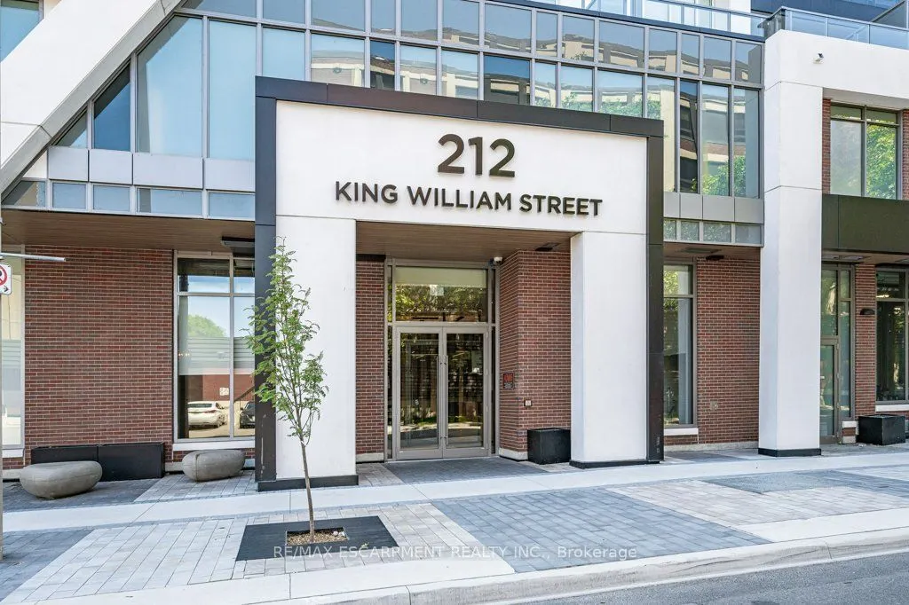 212 King William Street E, #415
