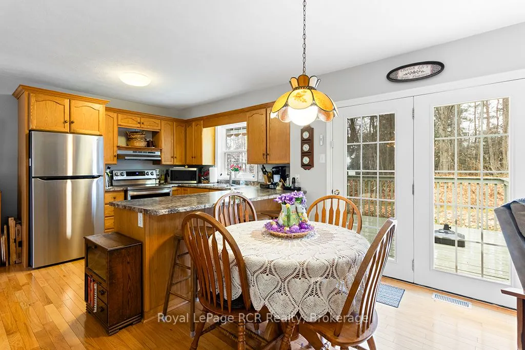 107 MAPLE RIDGE Crescent