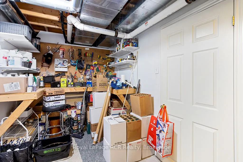 107 MAPLE RIDGE Crescent