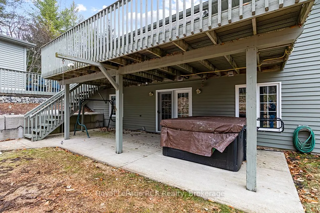 107 MAPLE RIDGE Crescent