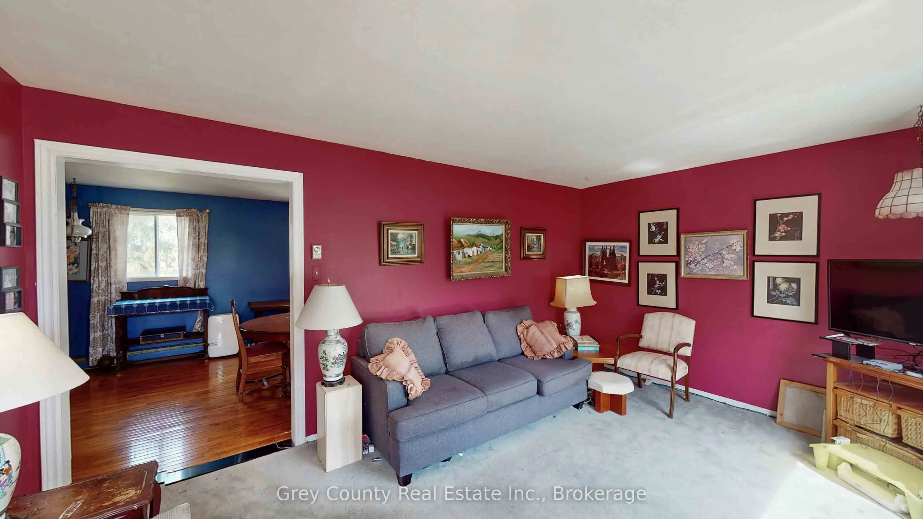 101841 Grey Road 5 Road