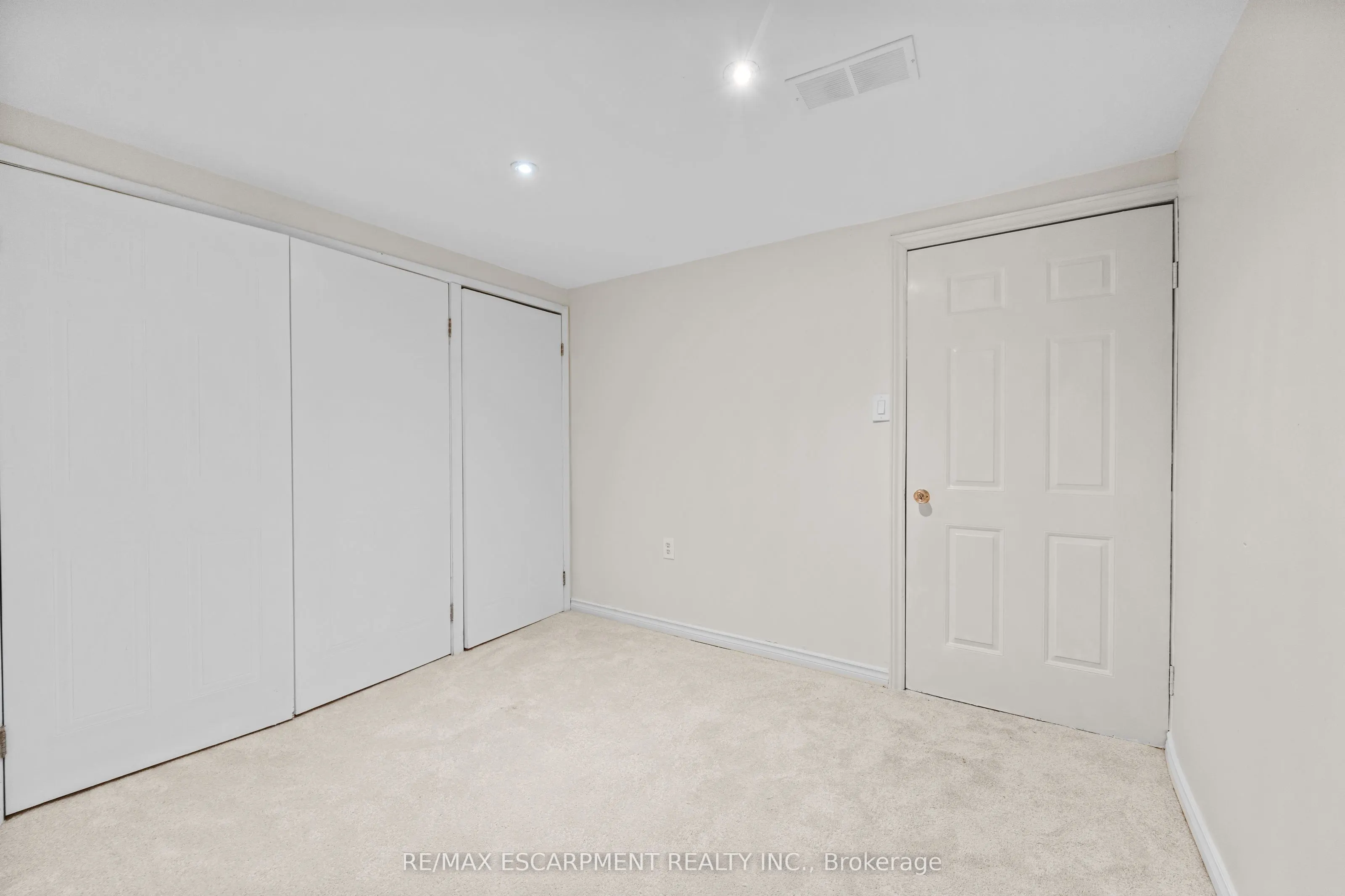 375 Clarendon Drive