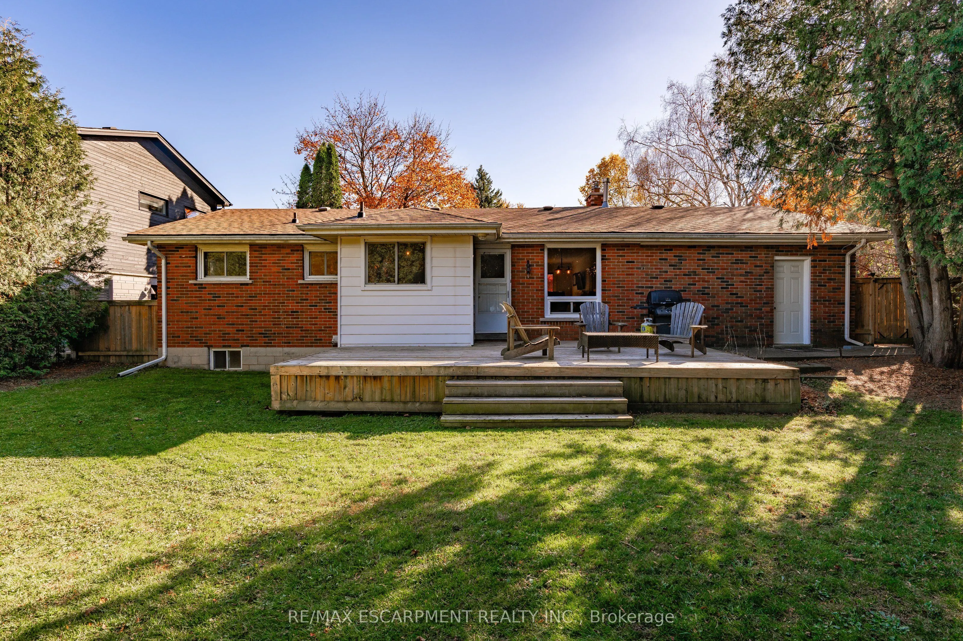 375 Clarendon Drive