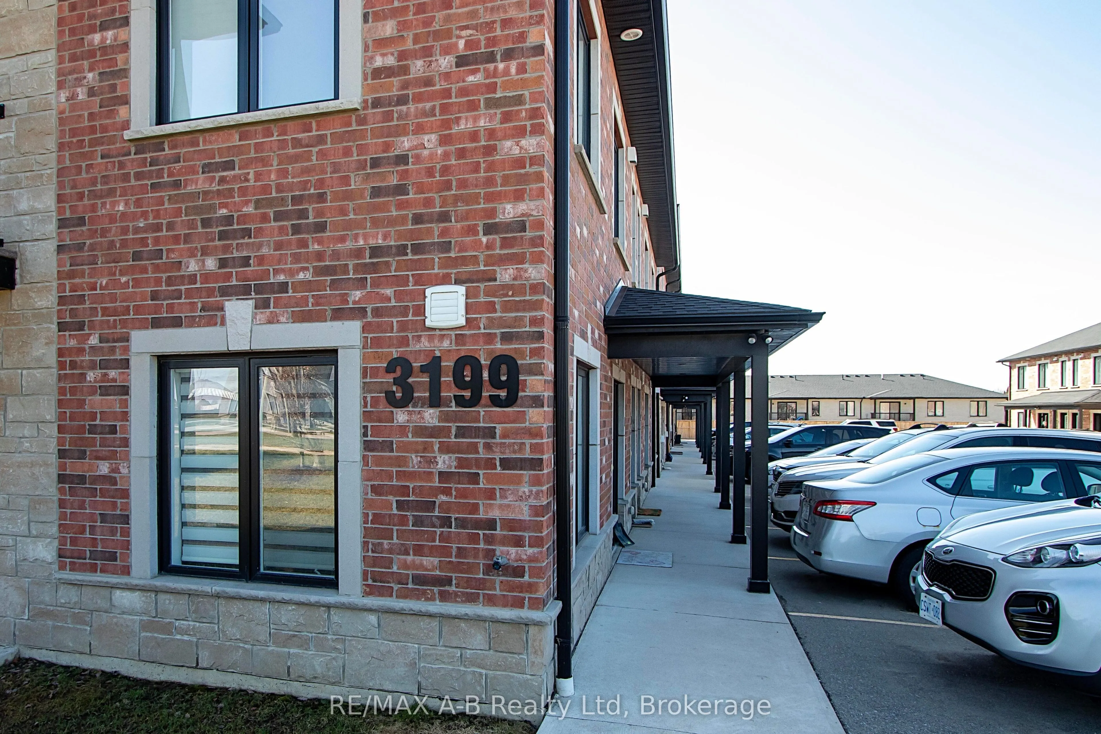 3199 Vivian Line 37, #12