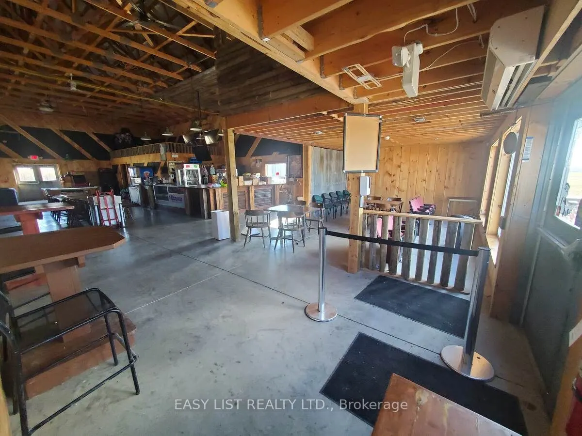 4625 Richardson Side Road