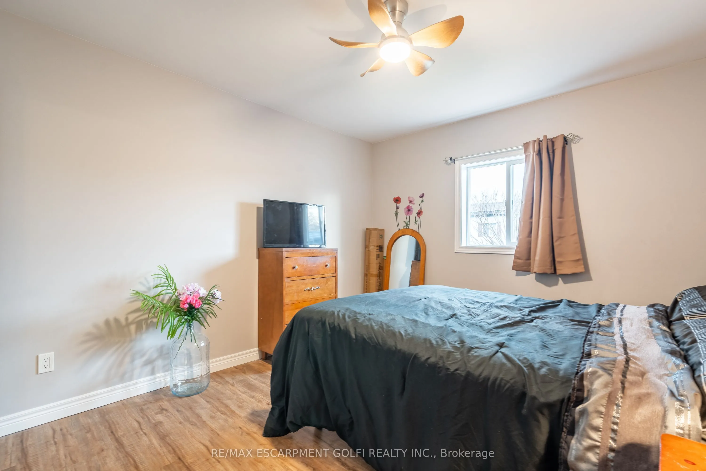 4588 Martha Lane