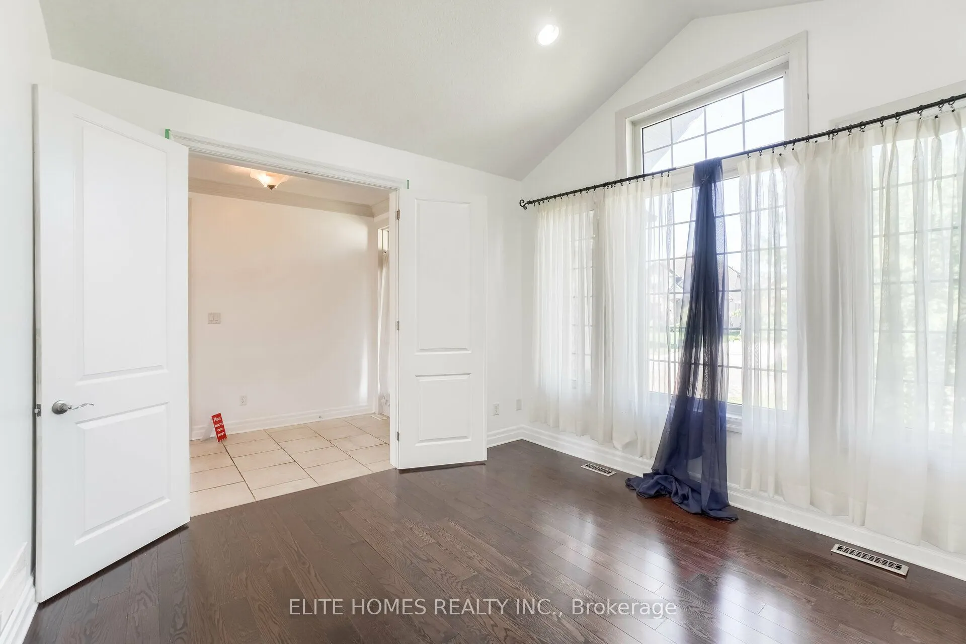 1734 Tigerlily Road