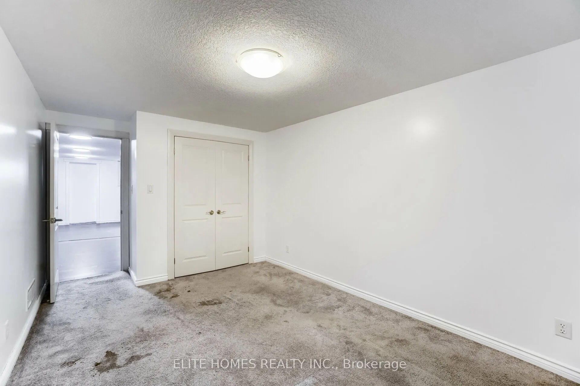 1734 Tigerlily Road