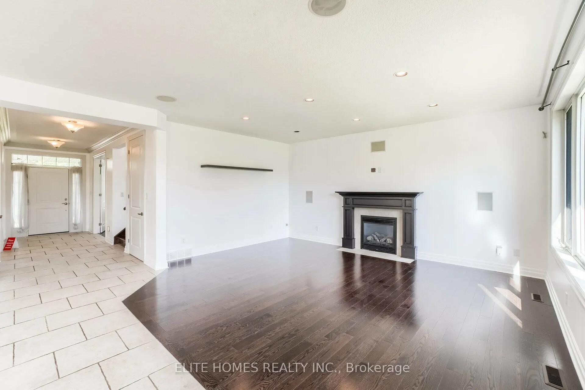 1734 Tigerlily Road