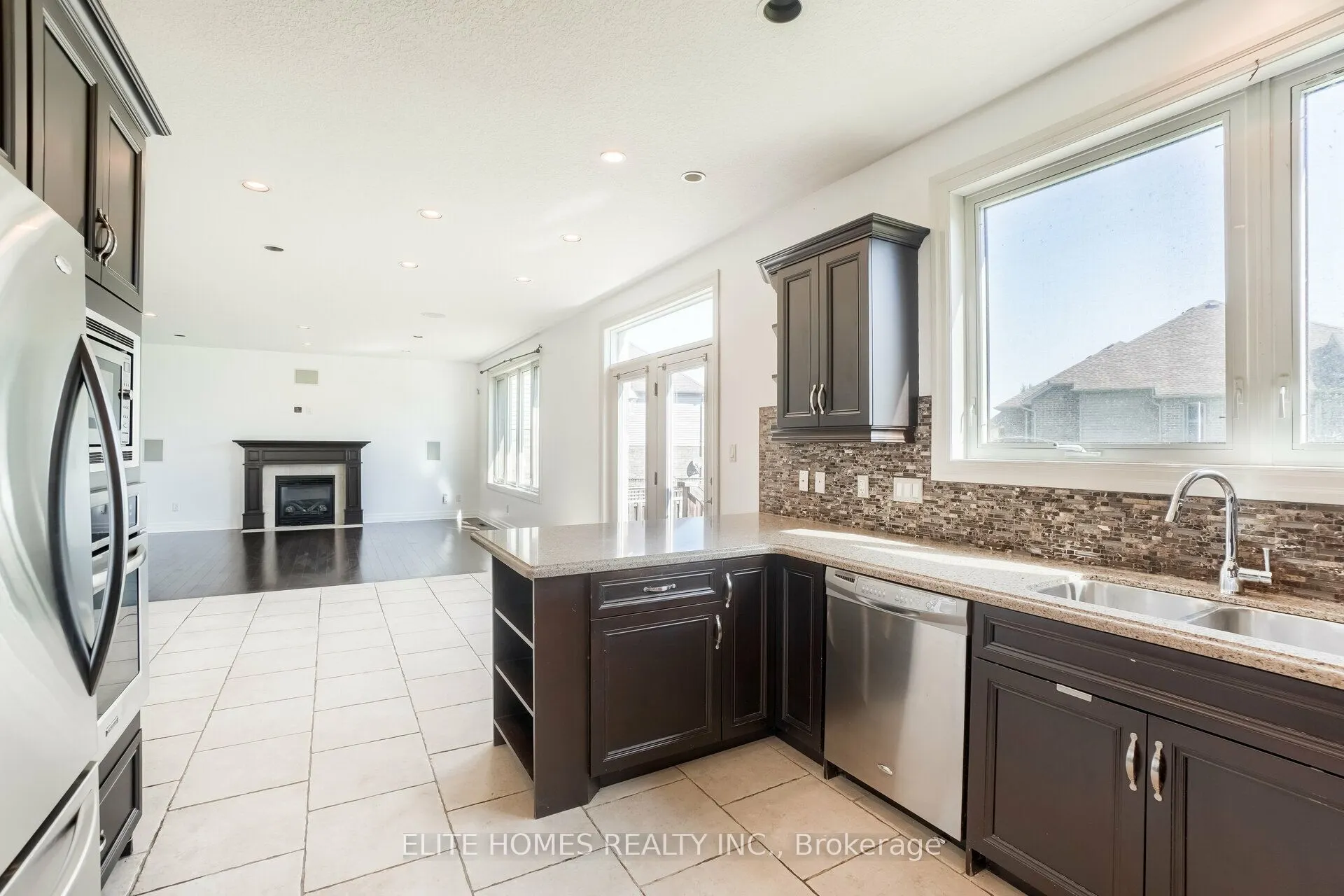 1734 Tigerlily Road