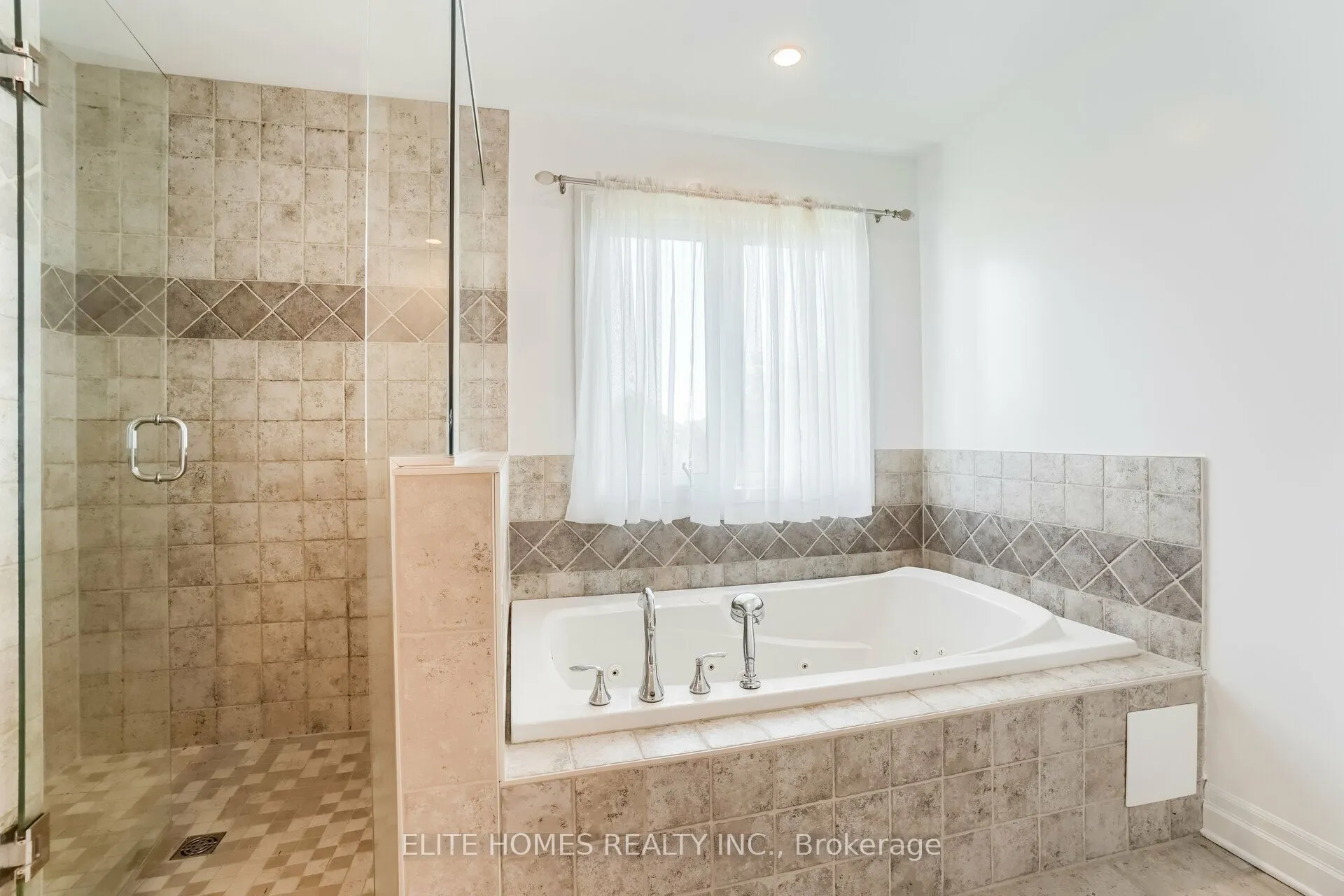 1734 Tigerlily Road