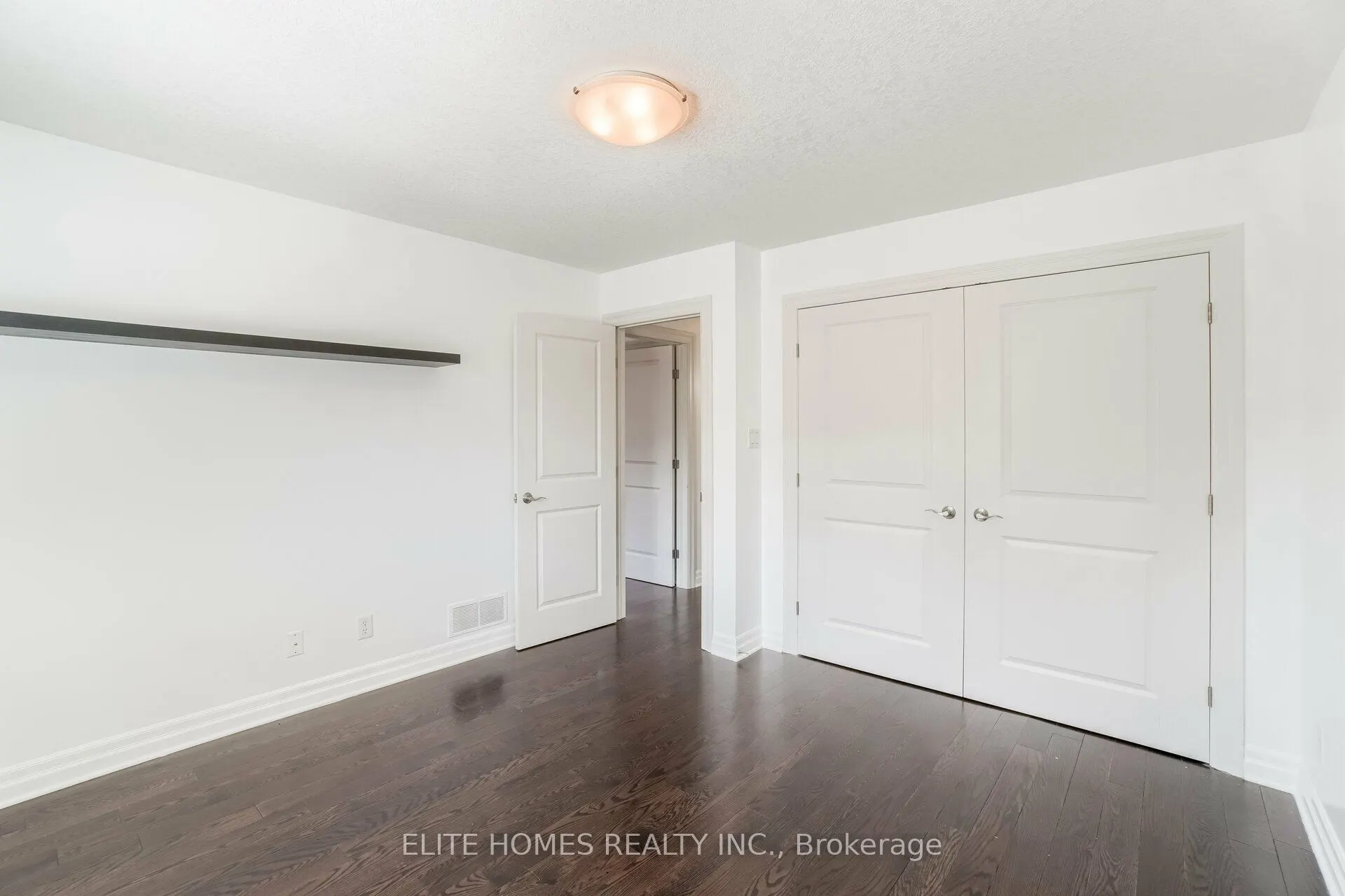 1734 Tigerlily Road
