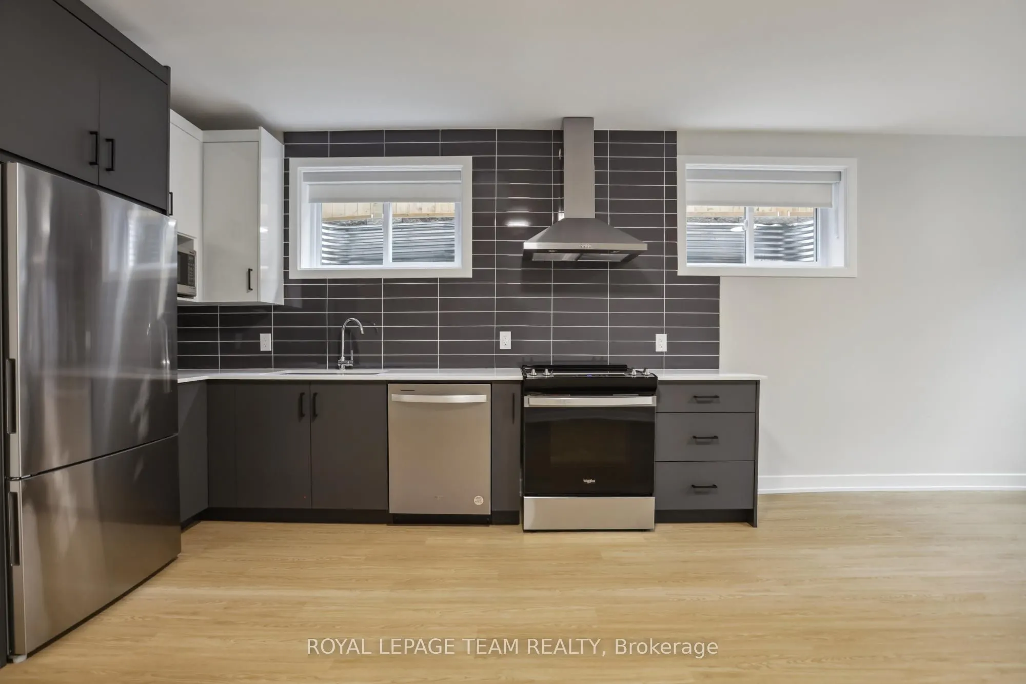 47 GROSVENOR Avenue, #1