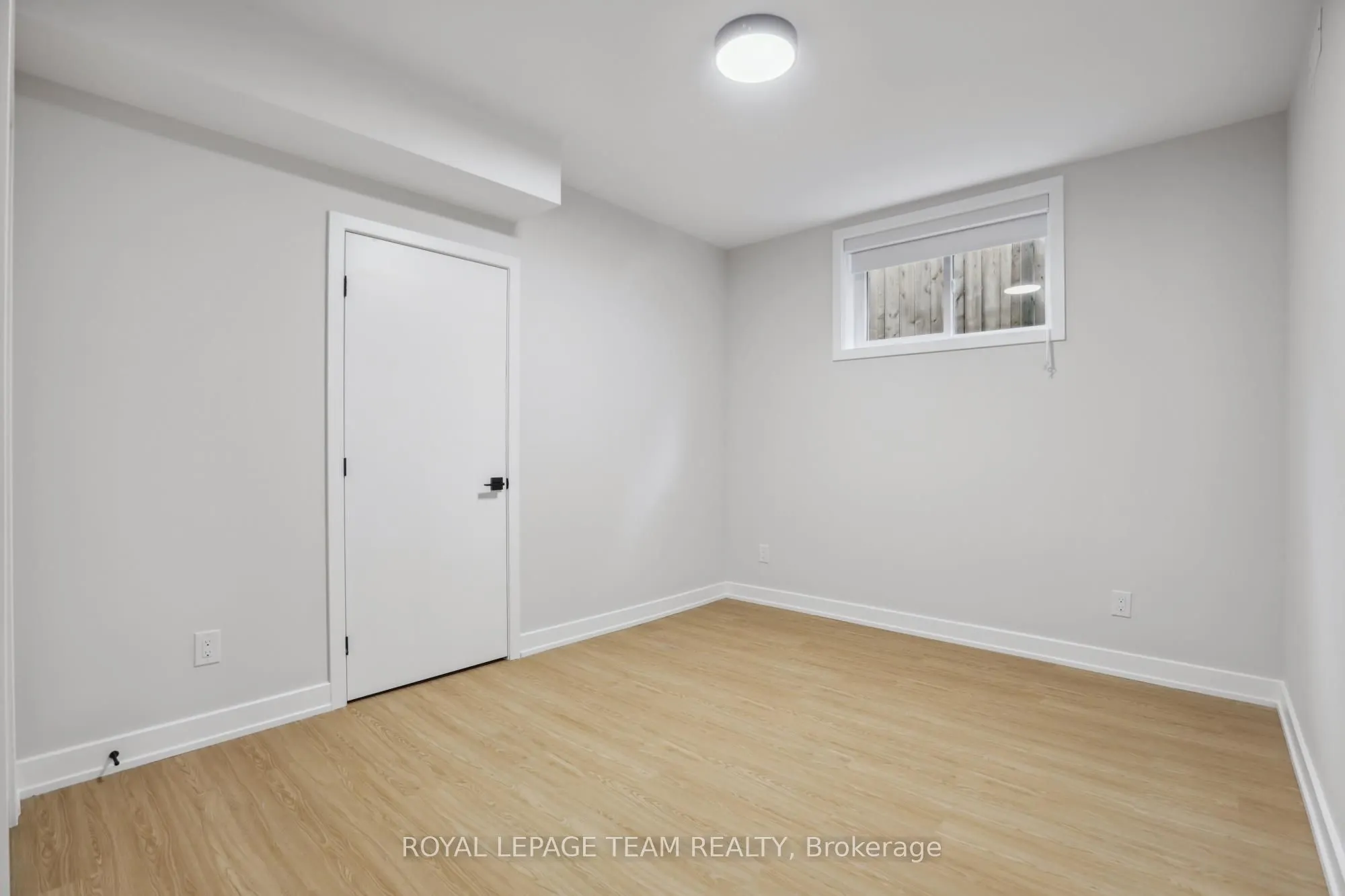 47 GROSVENOR Avenue, #1