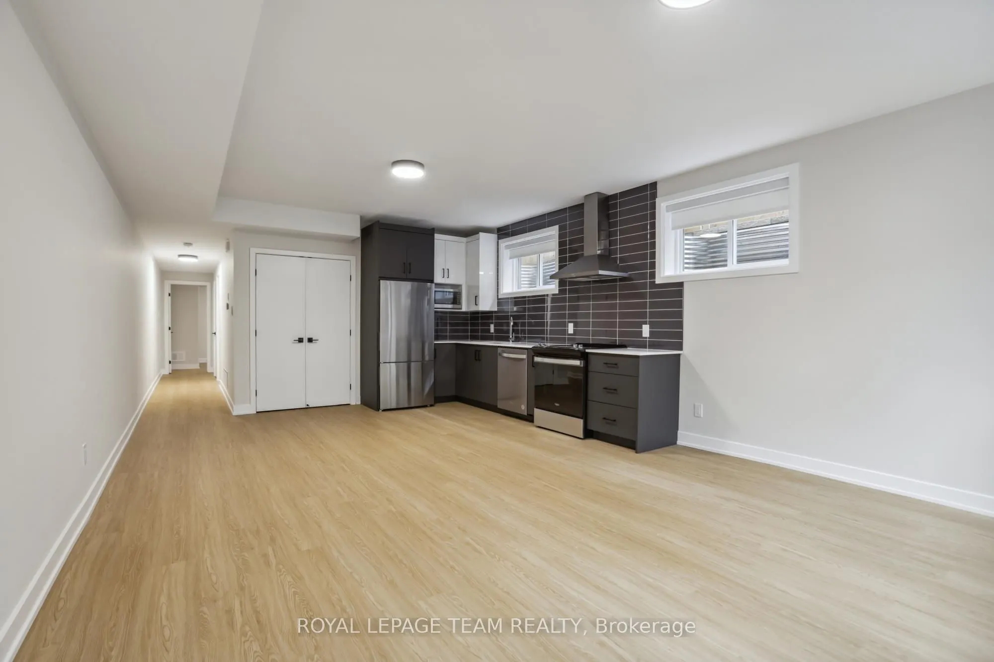 47 GROSVENOR Avenue, #1