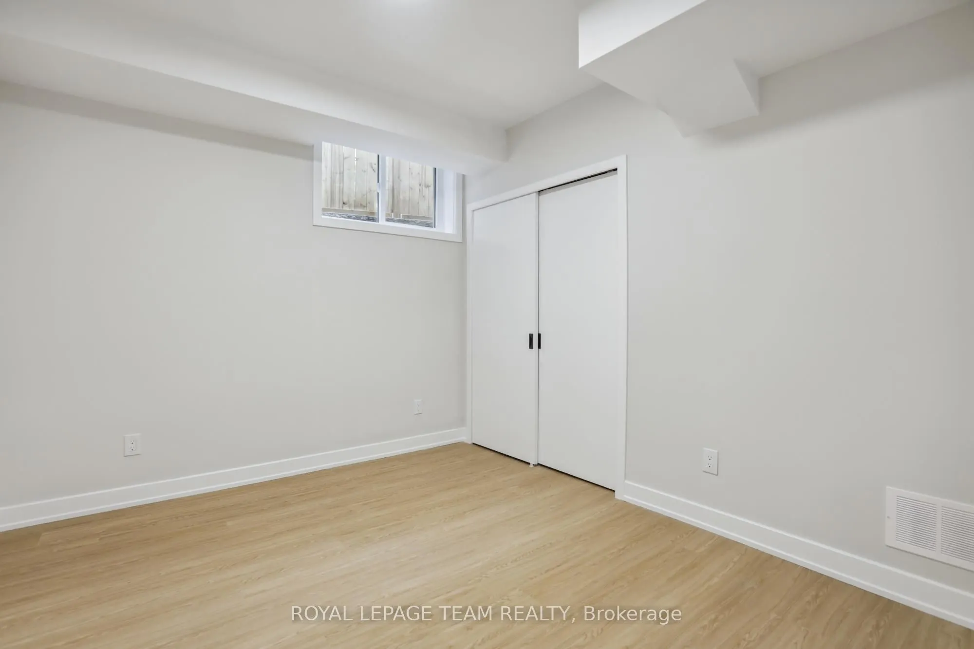 47 GROSVENOR Avenue, #1