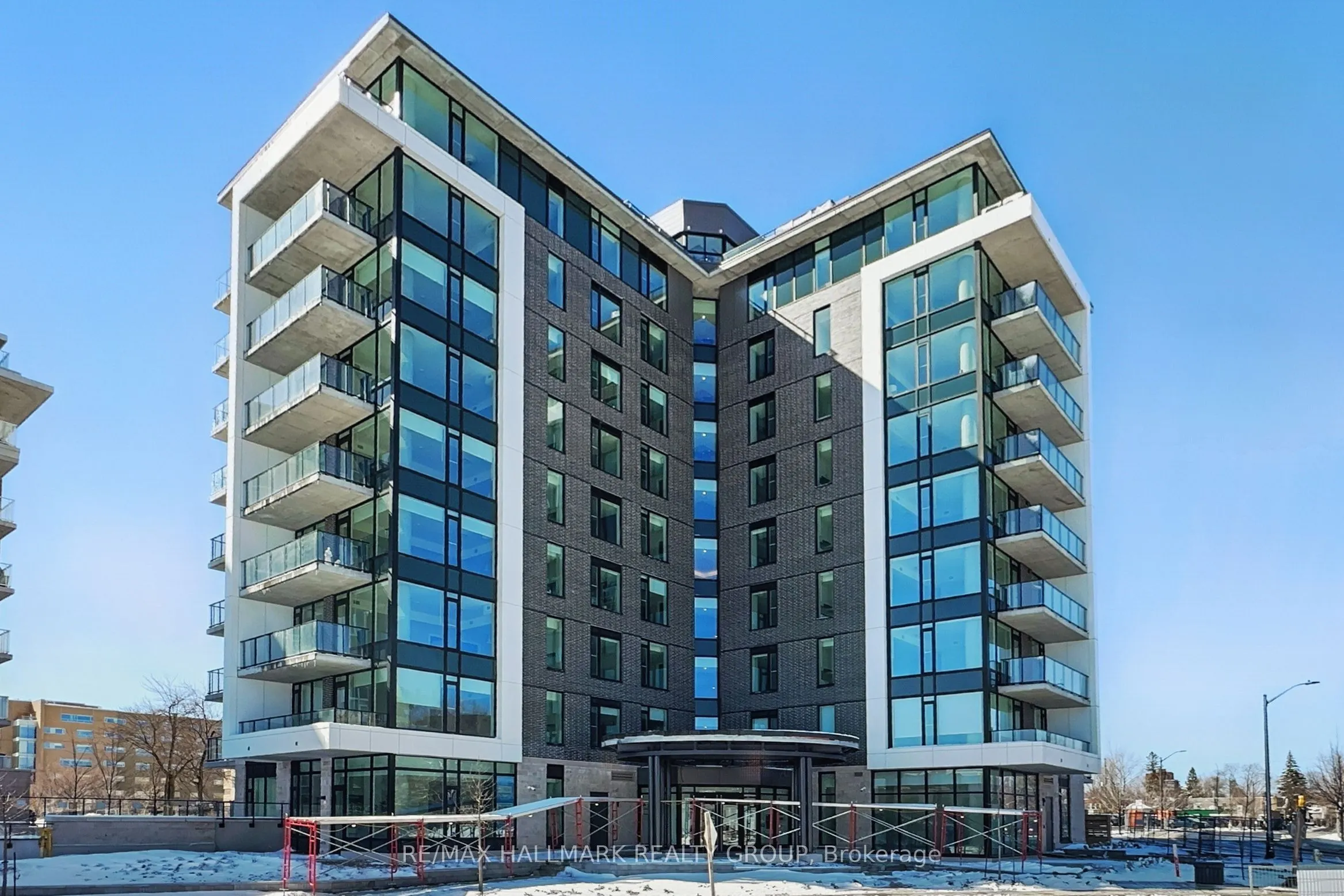 360 Deschatelets Avenue, #101