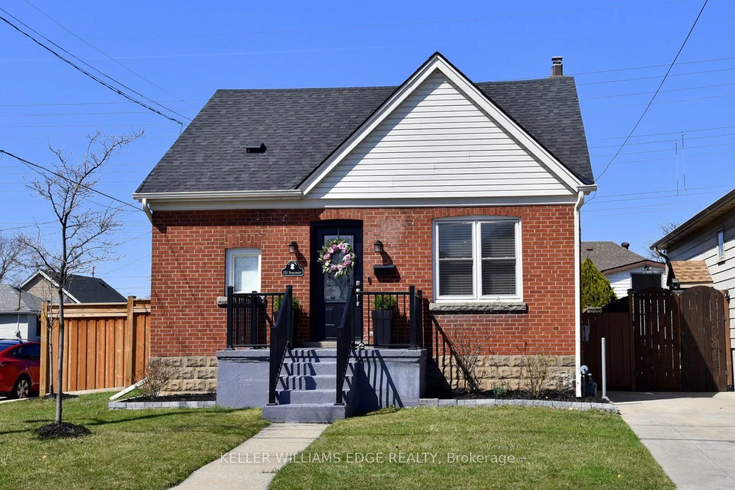 251 Normanhurst Avenue