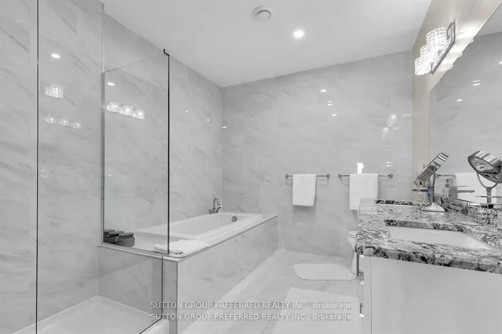 505 Talbot Street, #2702