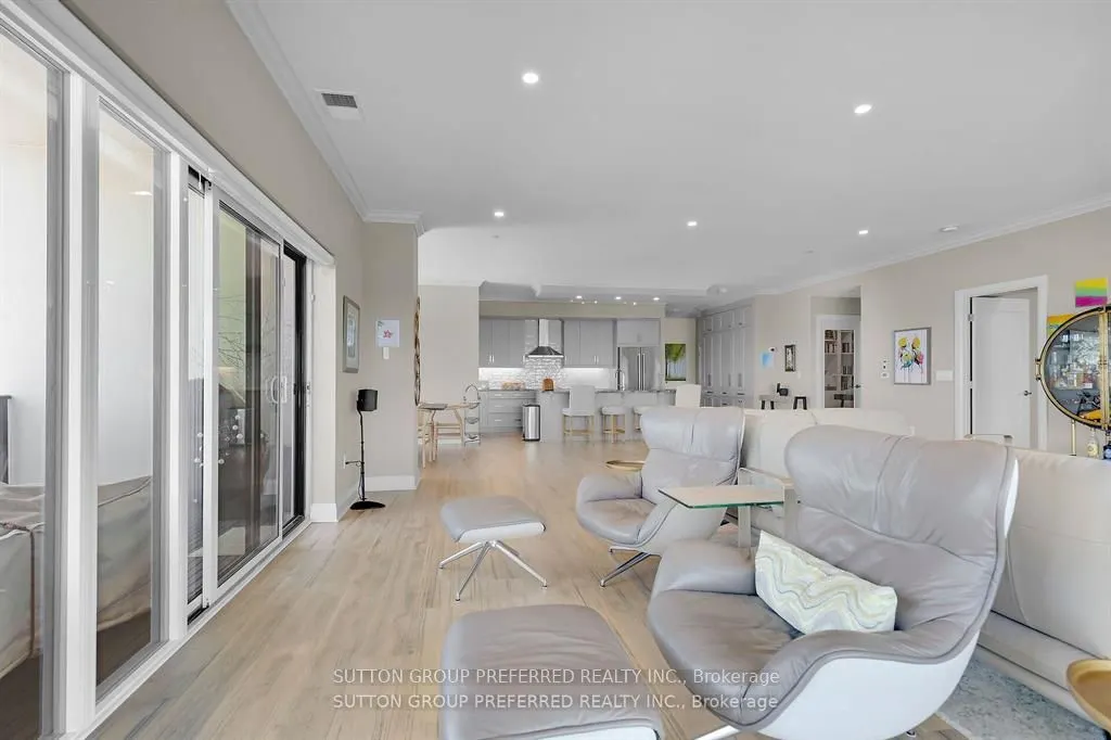 505 Talbot Street, #2702