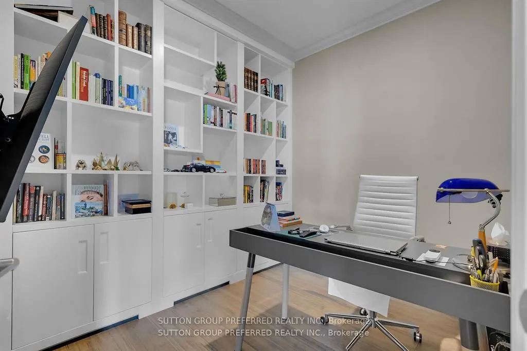 505 Talbot Street, #2702