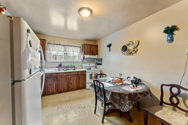 11 Bridge Street, #west