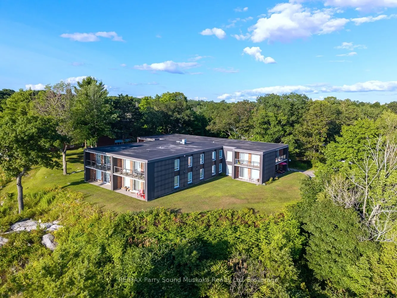 100 Beaconview Heights, #205
