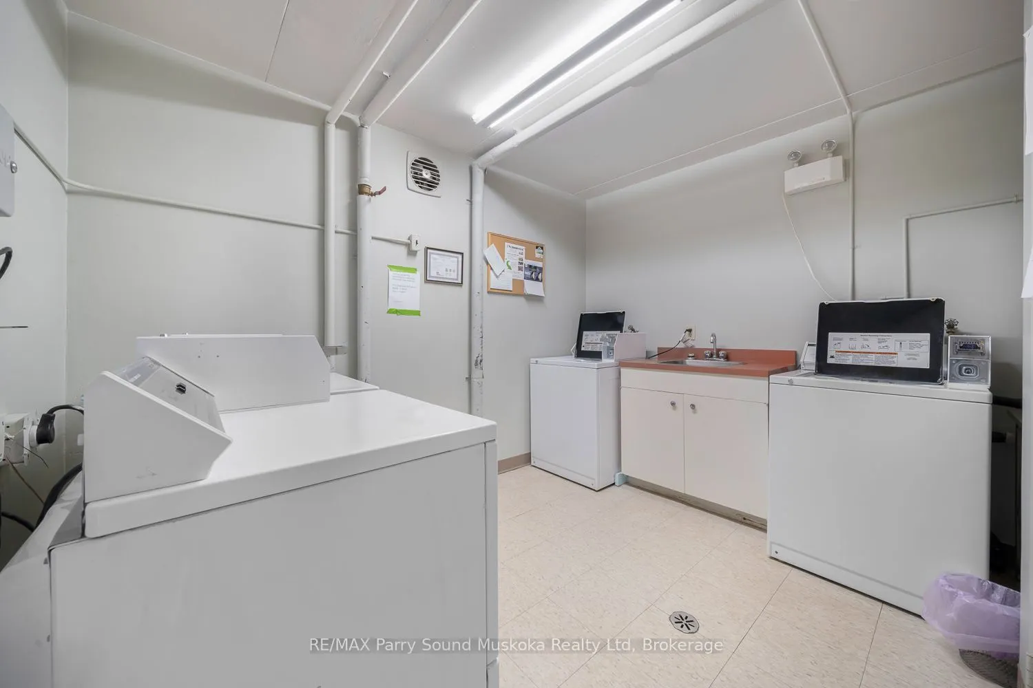 100 Beaconview Heights, #205