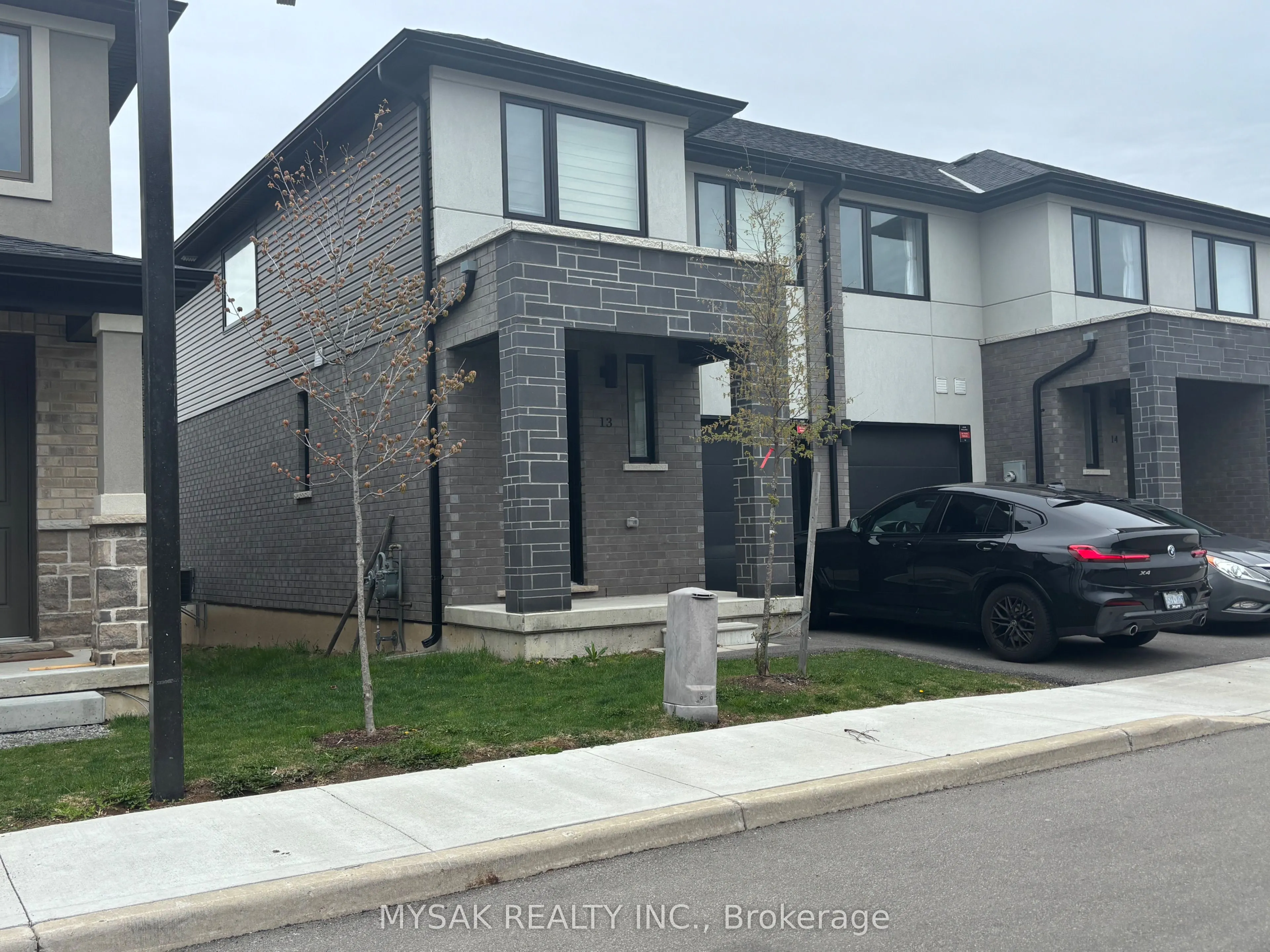 166 Mount Albion Road, #13