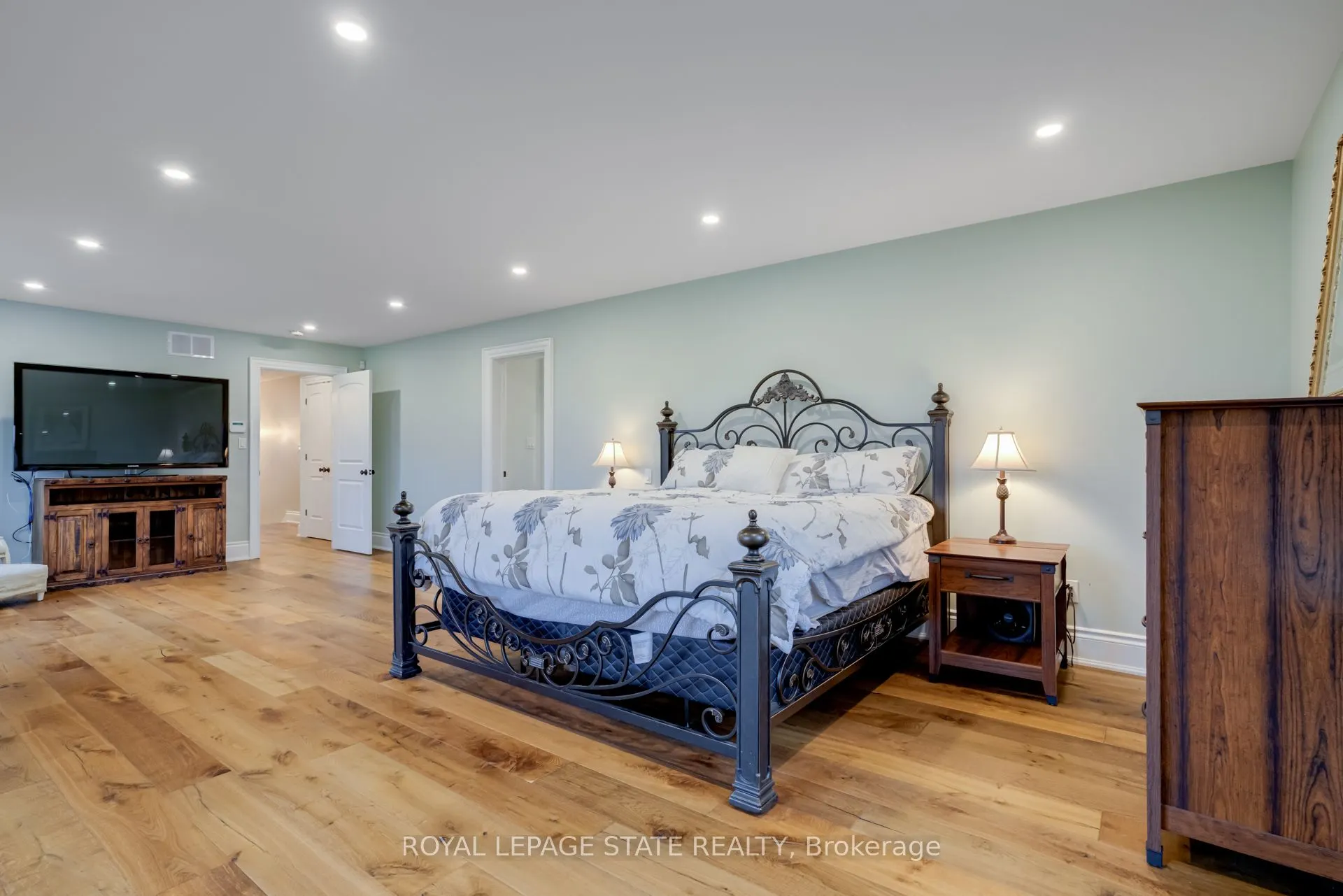 1041 Concession 8 RR 3 W