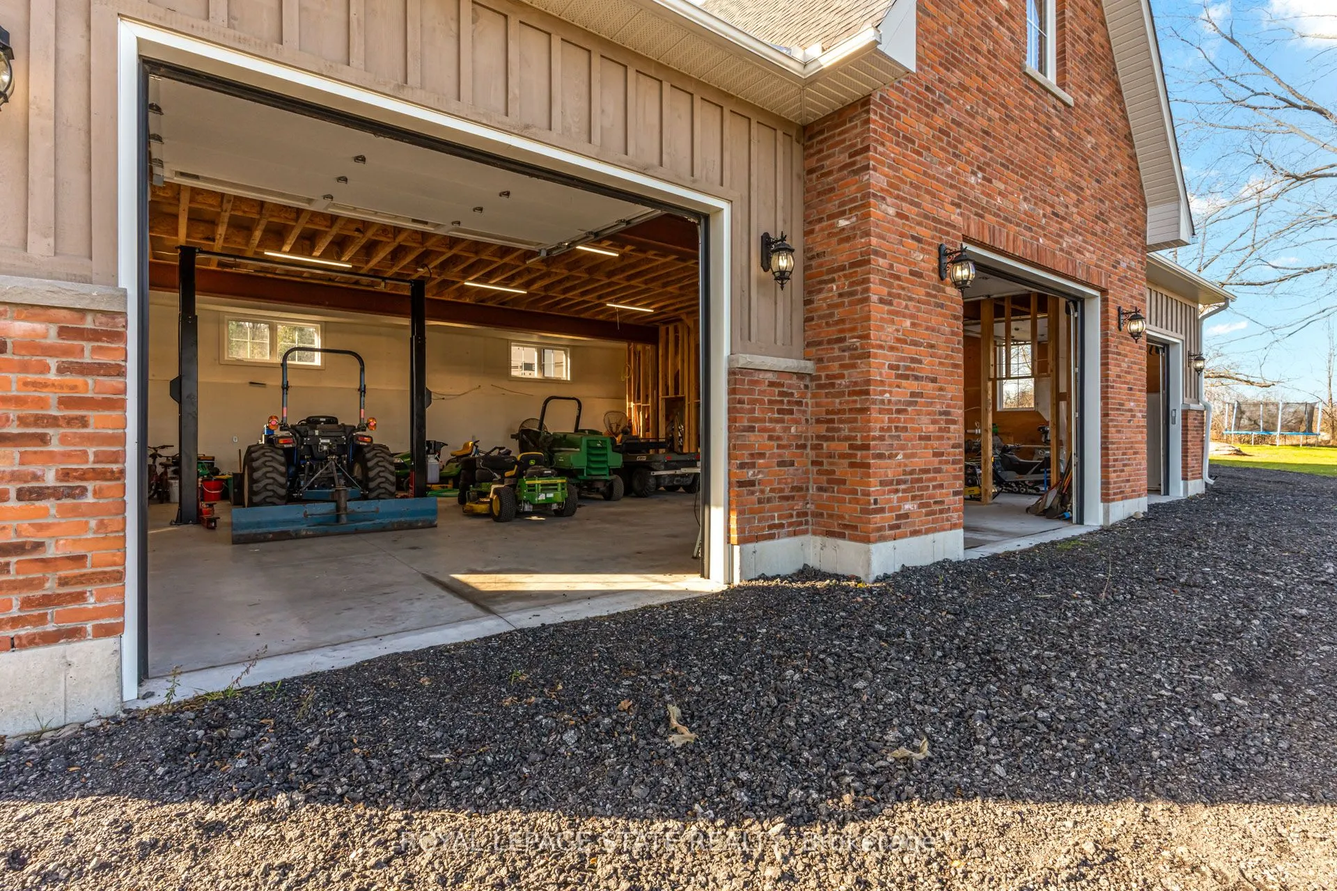 1041 Concession 8 RR 3 W