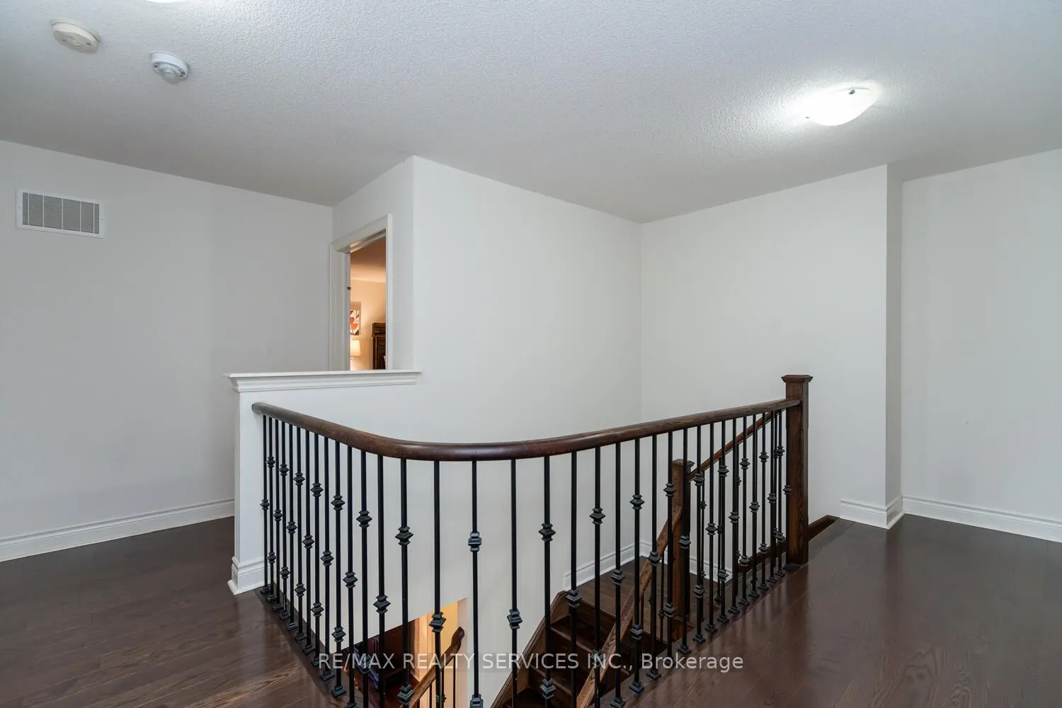 28 Stonegate Avenue