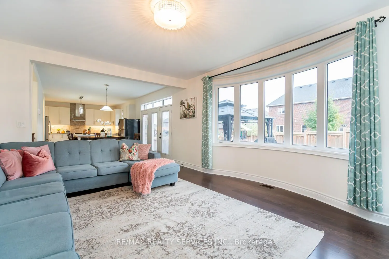 28 Stonegate Avenue